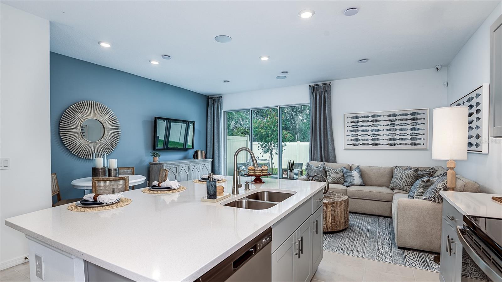 THE TOWNHOMES AT BELLALAGO - Residential