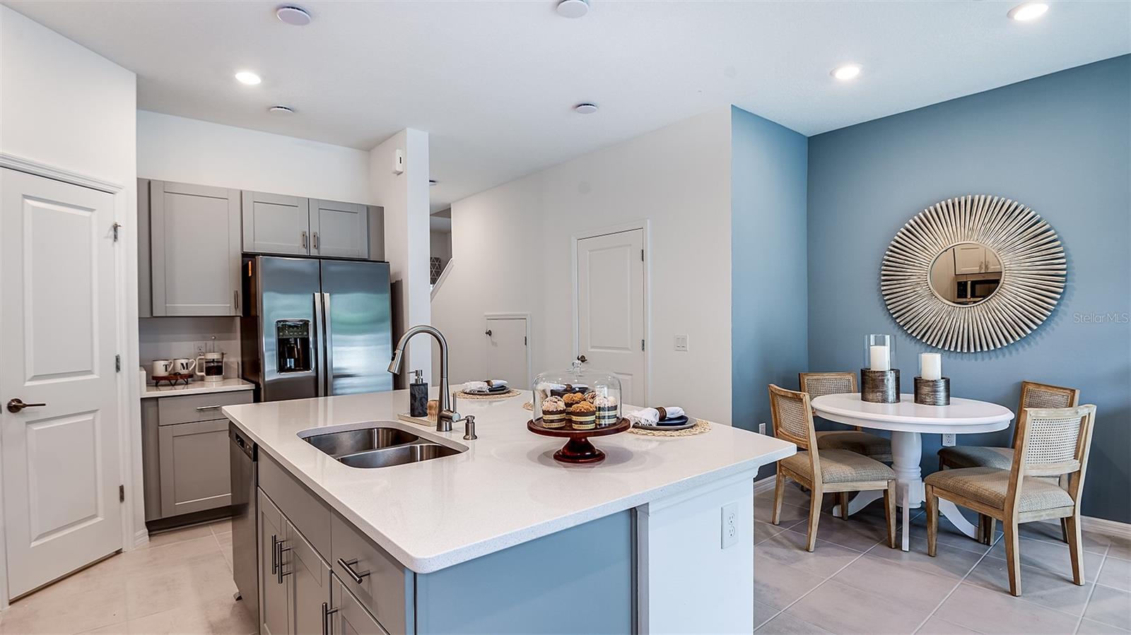 THE TOWNHOMES AT BELLALAGO - Residential