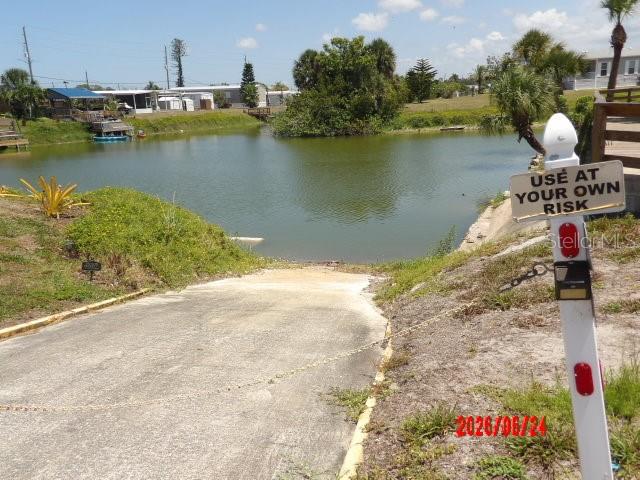 HOLIDAY TRAVEL PARK ENGLEWOOD - Residential
