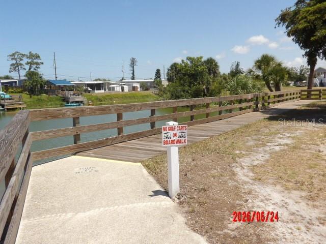 HOLIDAY TRAVEL PARK ENGLEWOOD - Residential