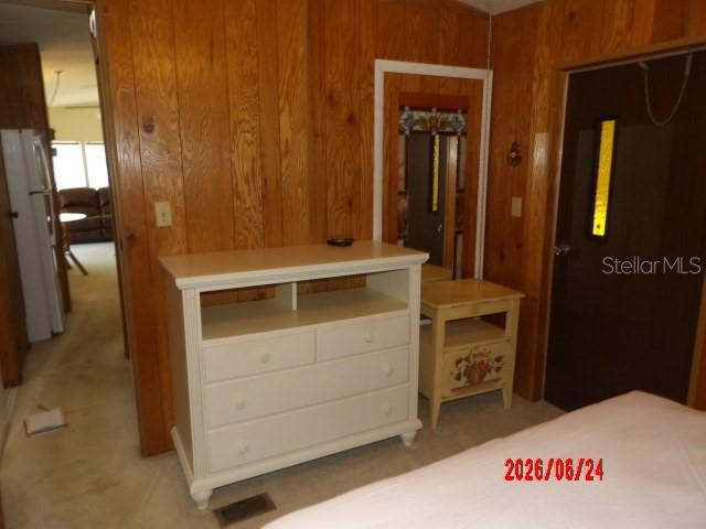 HOLIDAY TRAVEL PARK ENGLEWOOD - Residential