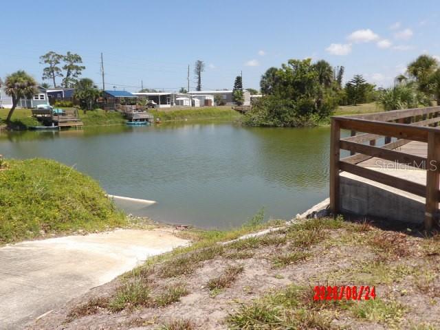 HOLIDAY TRAVEL PARK ENGLEWOOD - Residential