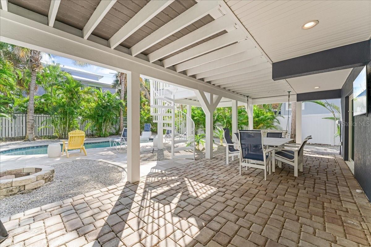 ANNA MARIA BEACH - Residential