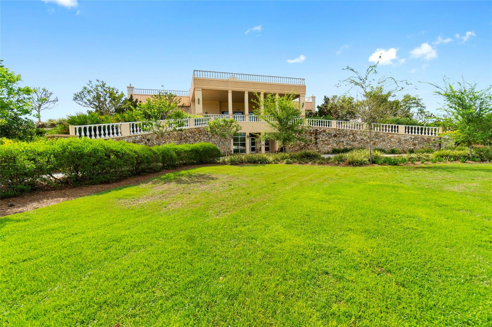 CIRCLE SQUARE WOODS #9 - Residential