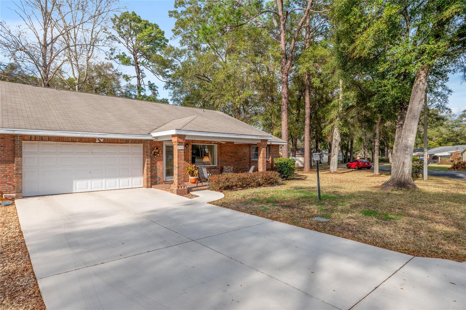 CIRCLE SQUARE WOODS #9 - Residential