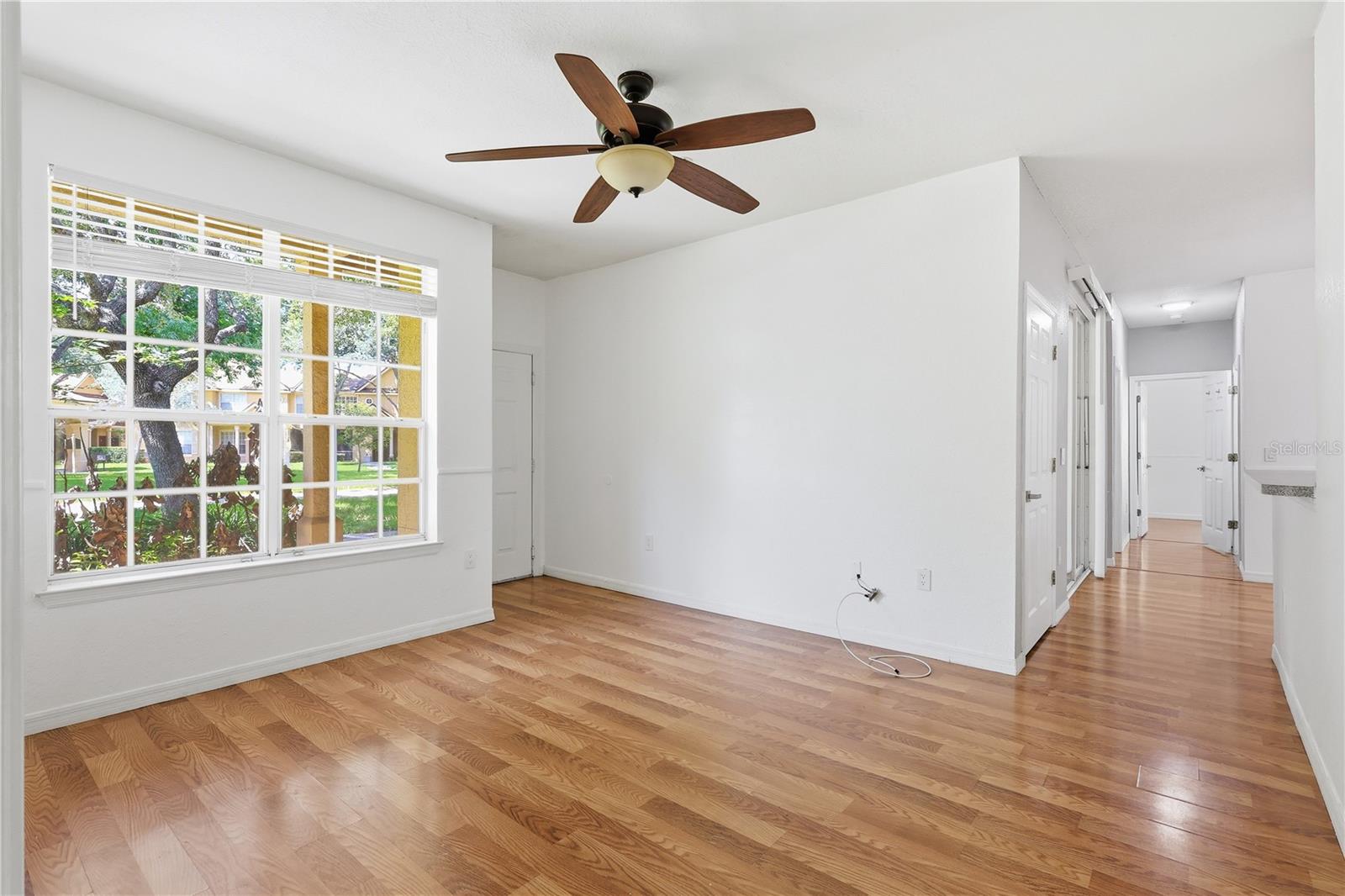 CRESCENT PLACE AT LAKE LOTUS CONDO - Residential Lease