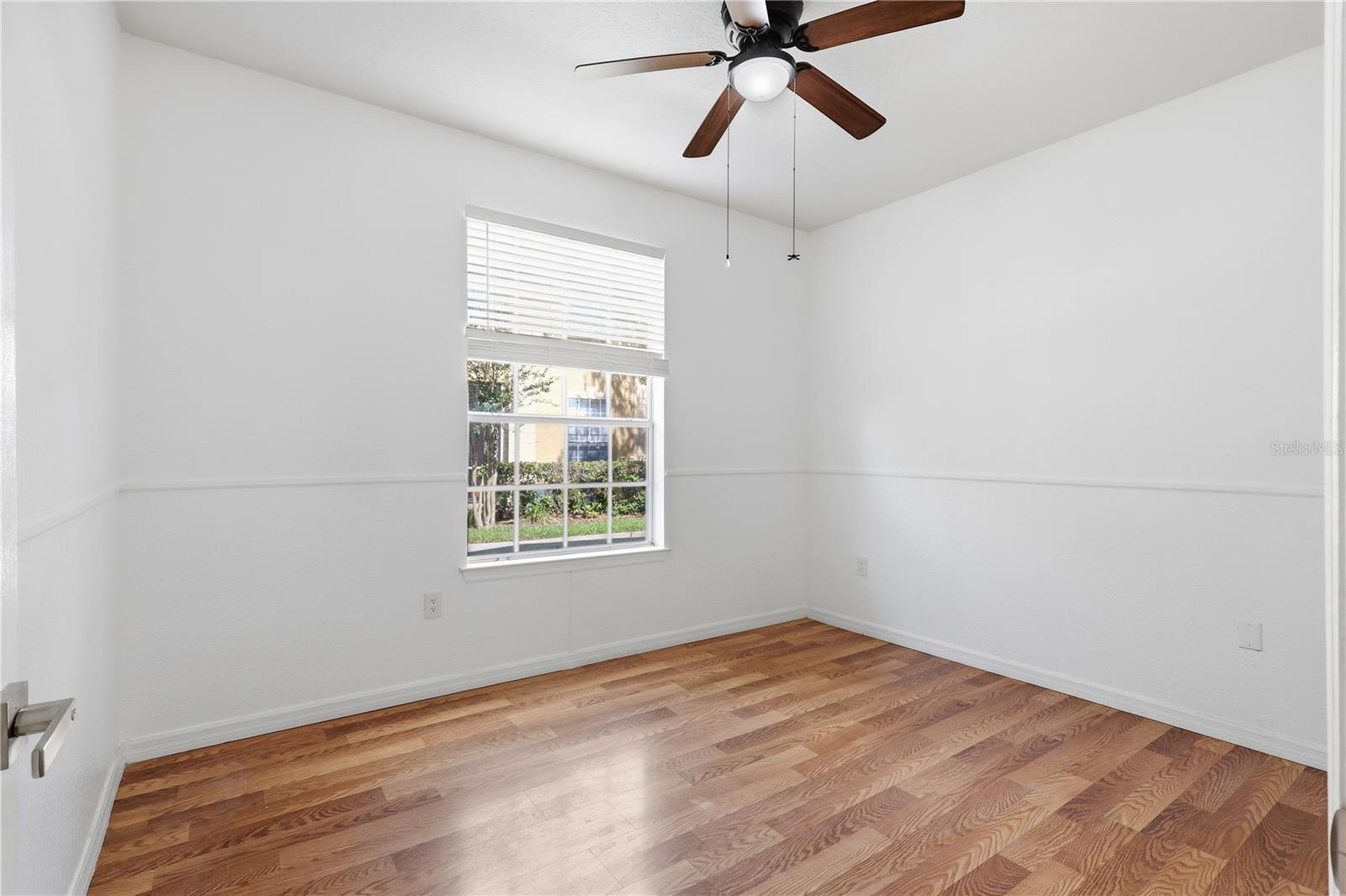 CRESCENT PLACE AT LAKE LOTUS CONDO - Residential Lease