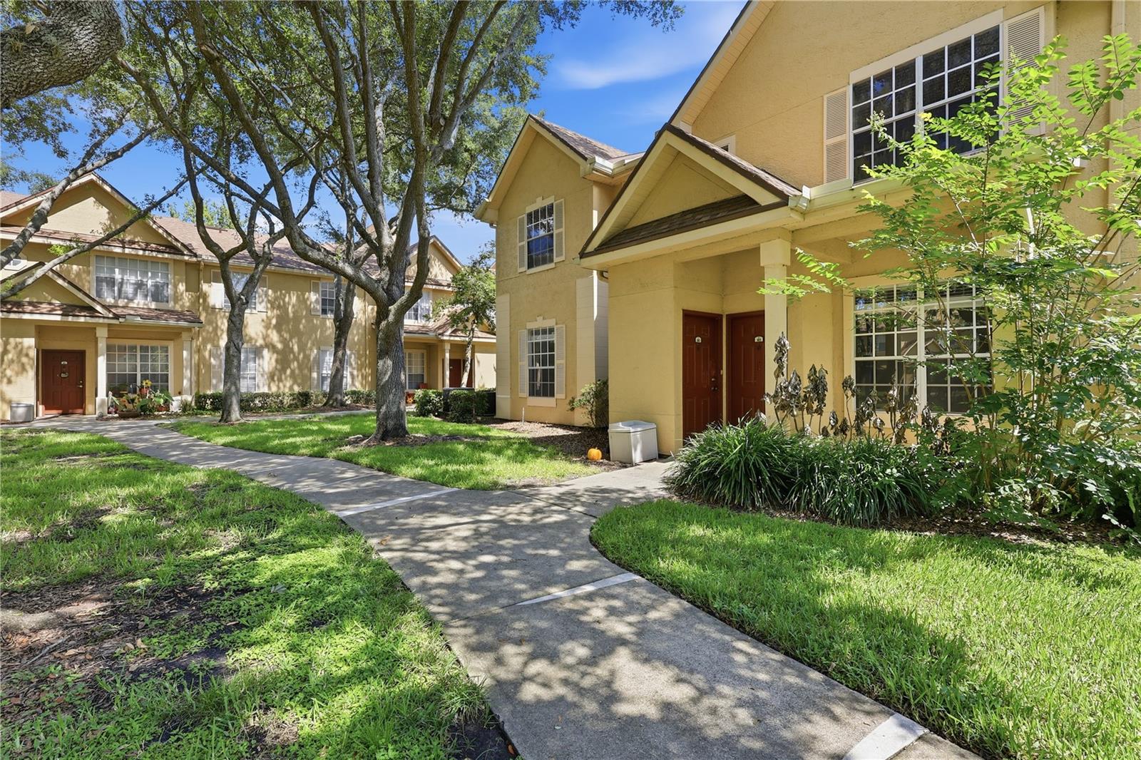 CRESCENT PLACE AT LAKE LOTUS CONDO - Residential Lease