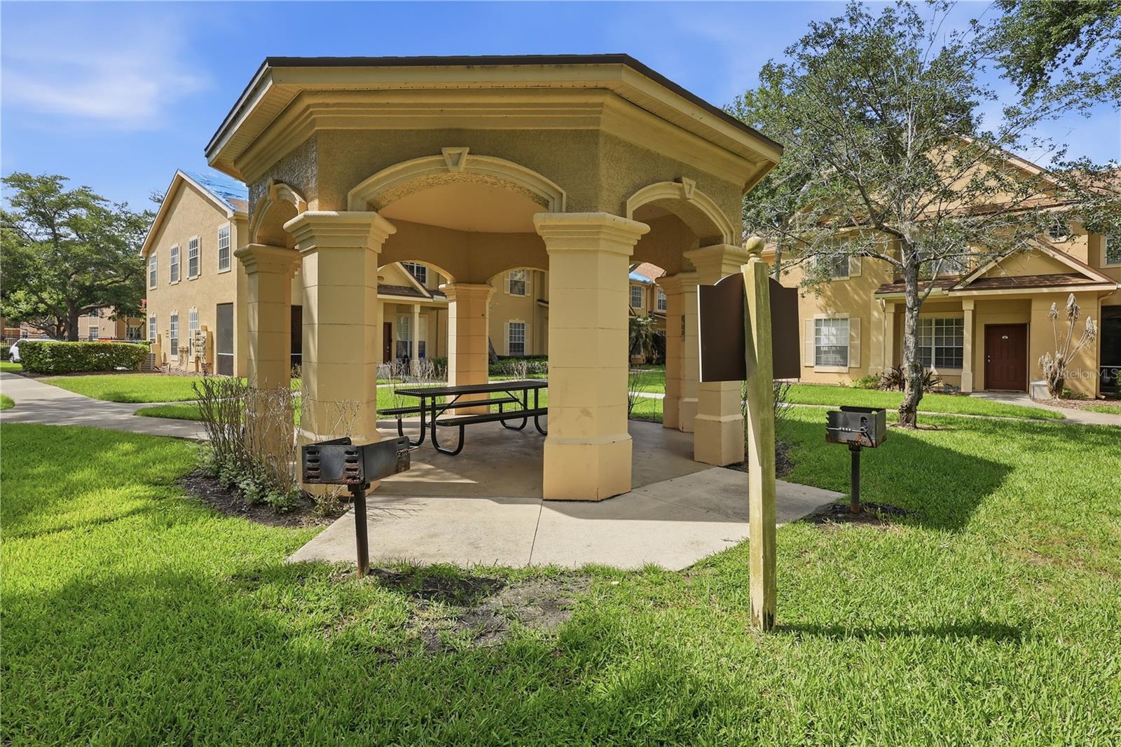 CRESCENT PLACE AT LAKE LOTUS CONDO - Residential Lease