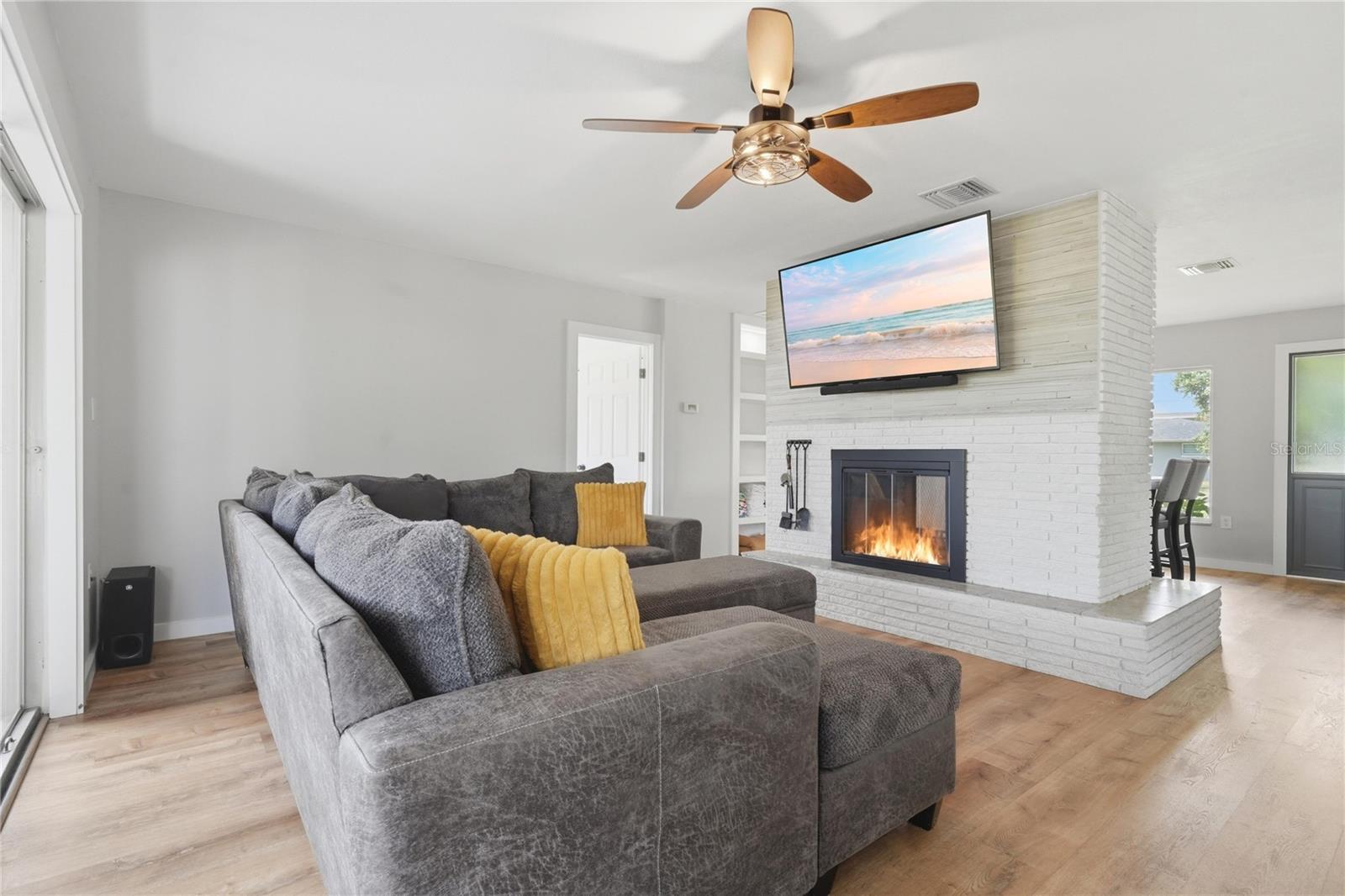 DAETWYLER SHORES REP 01 - Residential