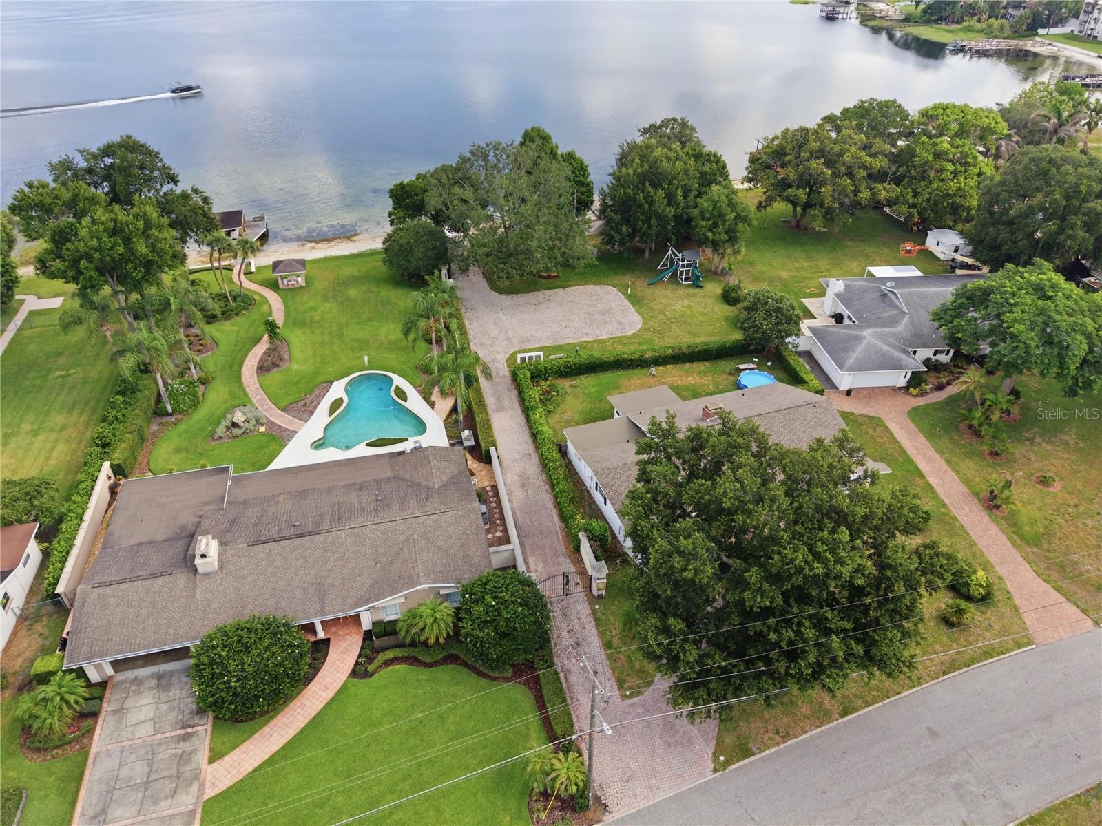 DAETWYLER SHORES REP 01 - Residential