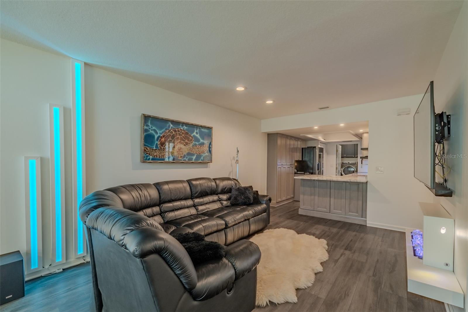 FAIRWAY PALMS A CONDO - Residential
