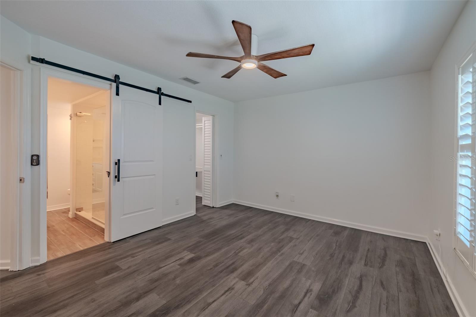 FAIRWAY PALMS A CONDO - Residential