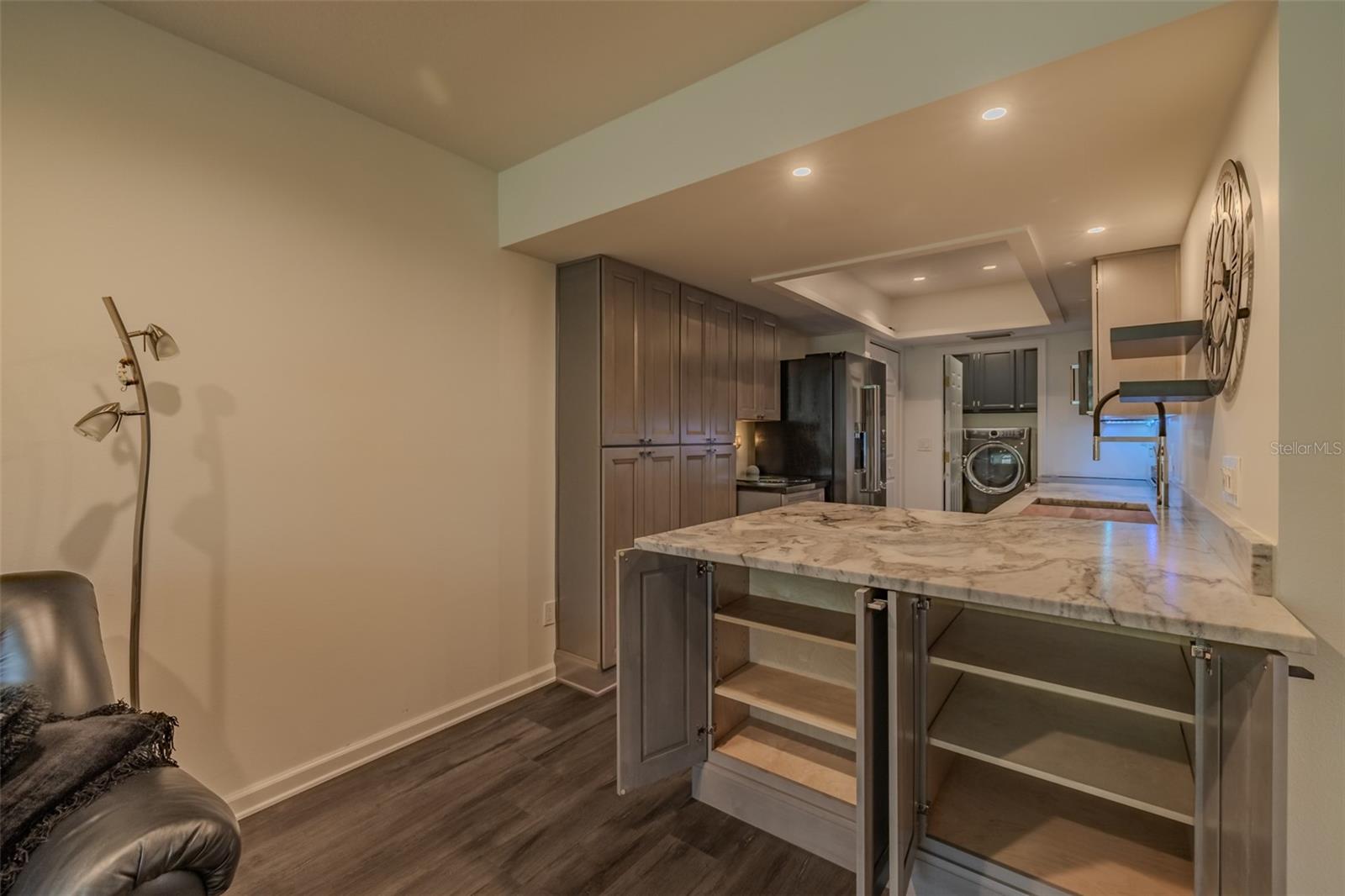 FAIRWAY PALMS A CONDO - Residential