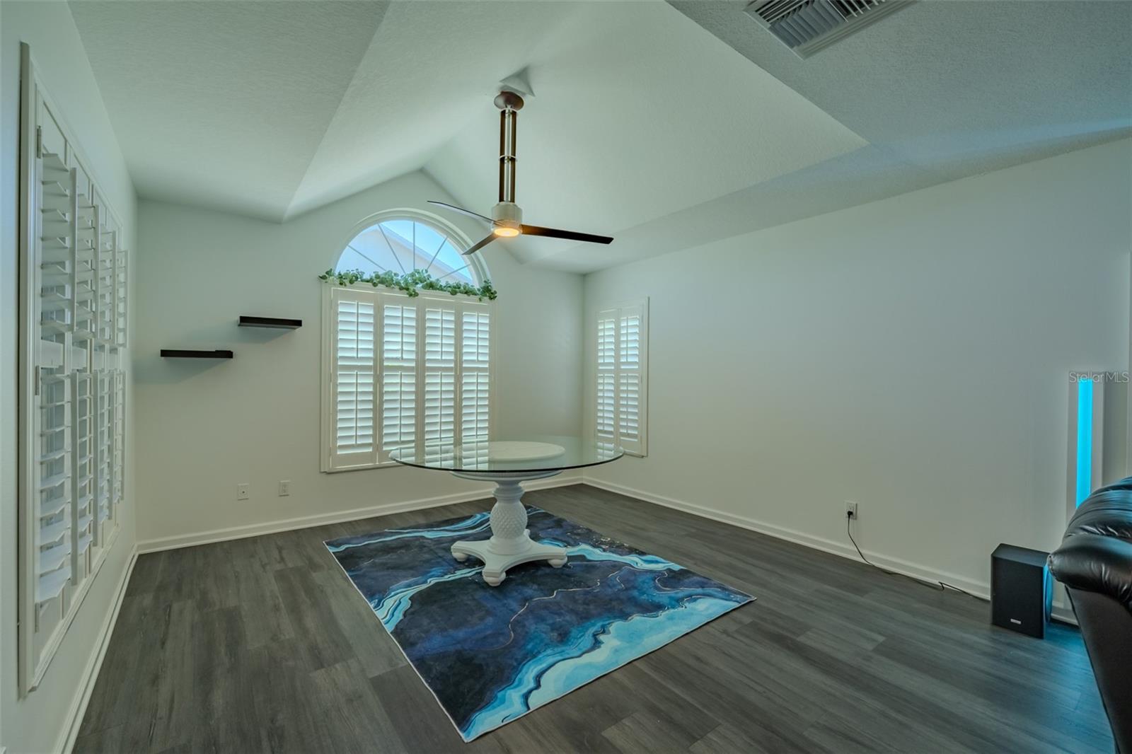 FAIRWAY PALMS A CONDO - Residential