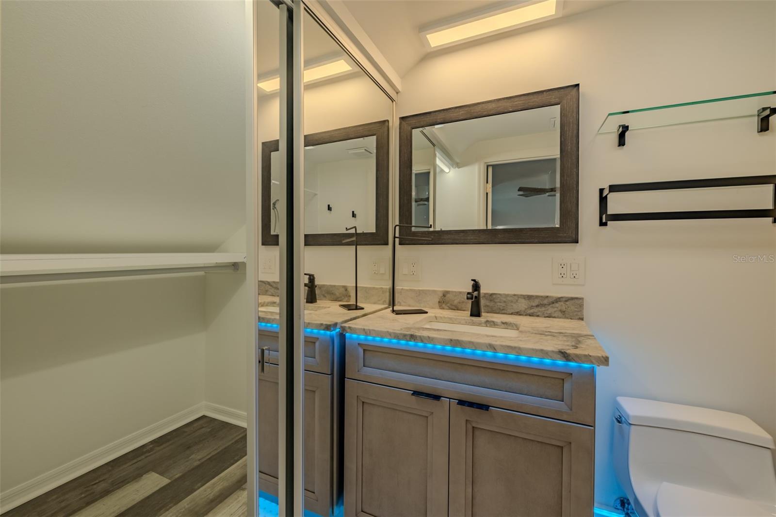 FAIRWAY PALMS A CONDO - Residential