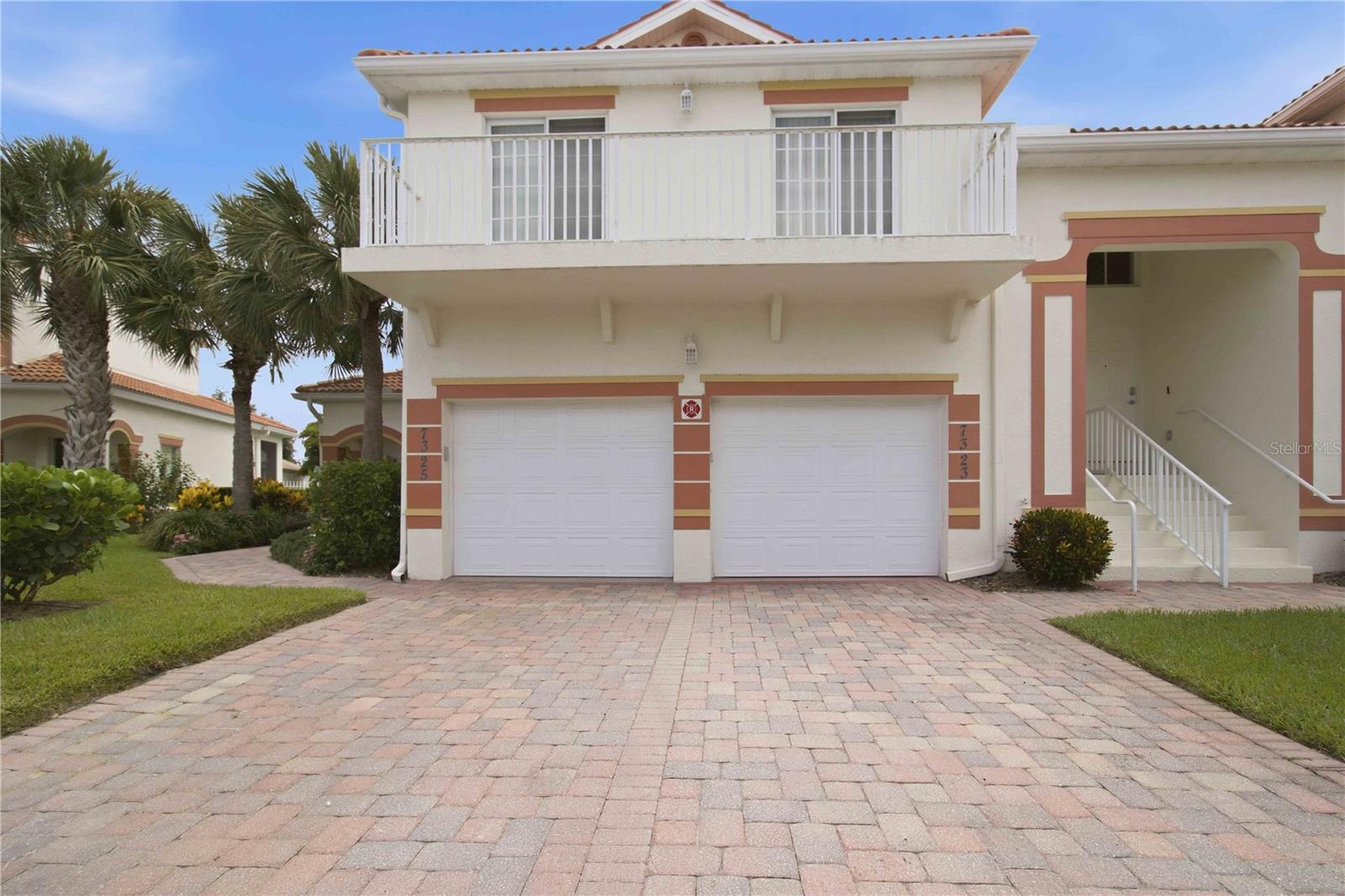 PALM GROVE - Residential
