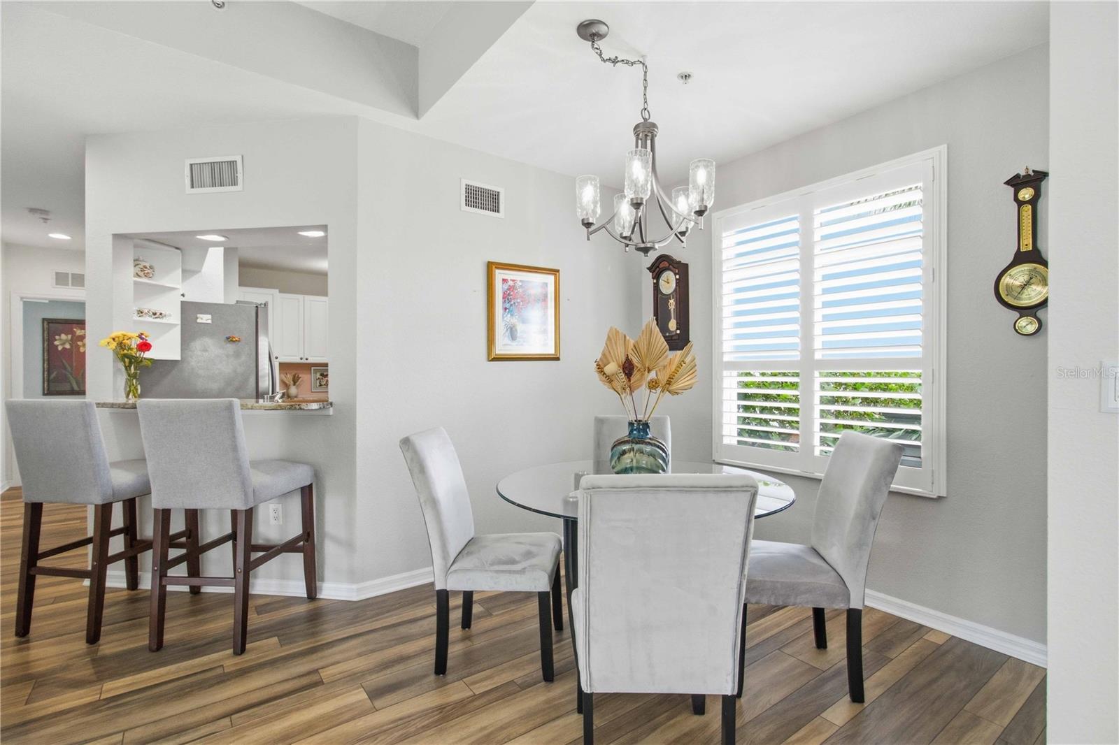 PALM GROVE - Residential