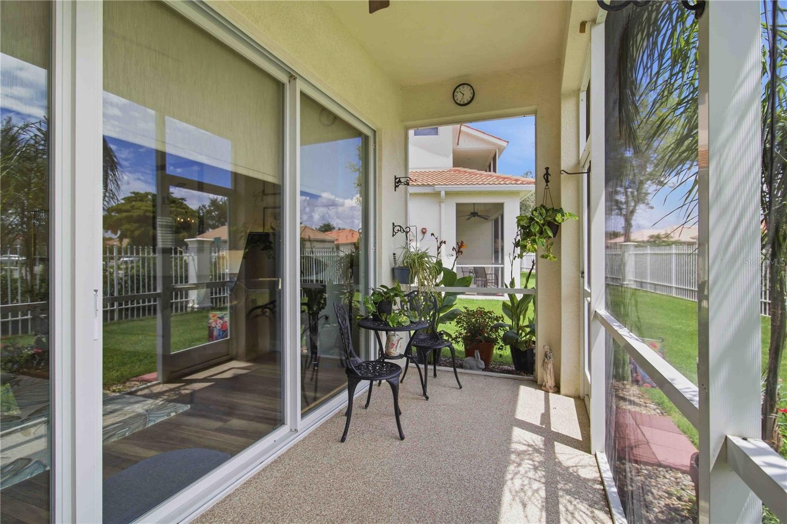 PALM GROVE - Residential
