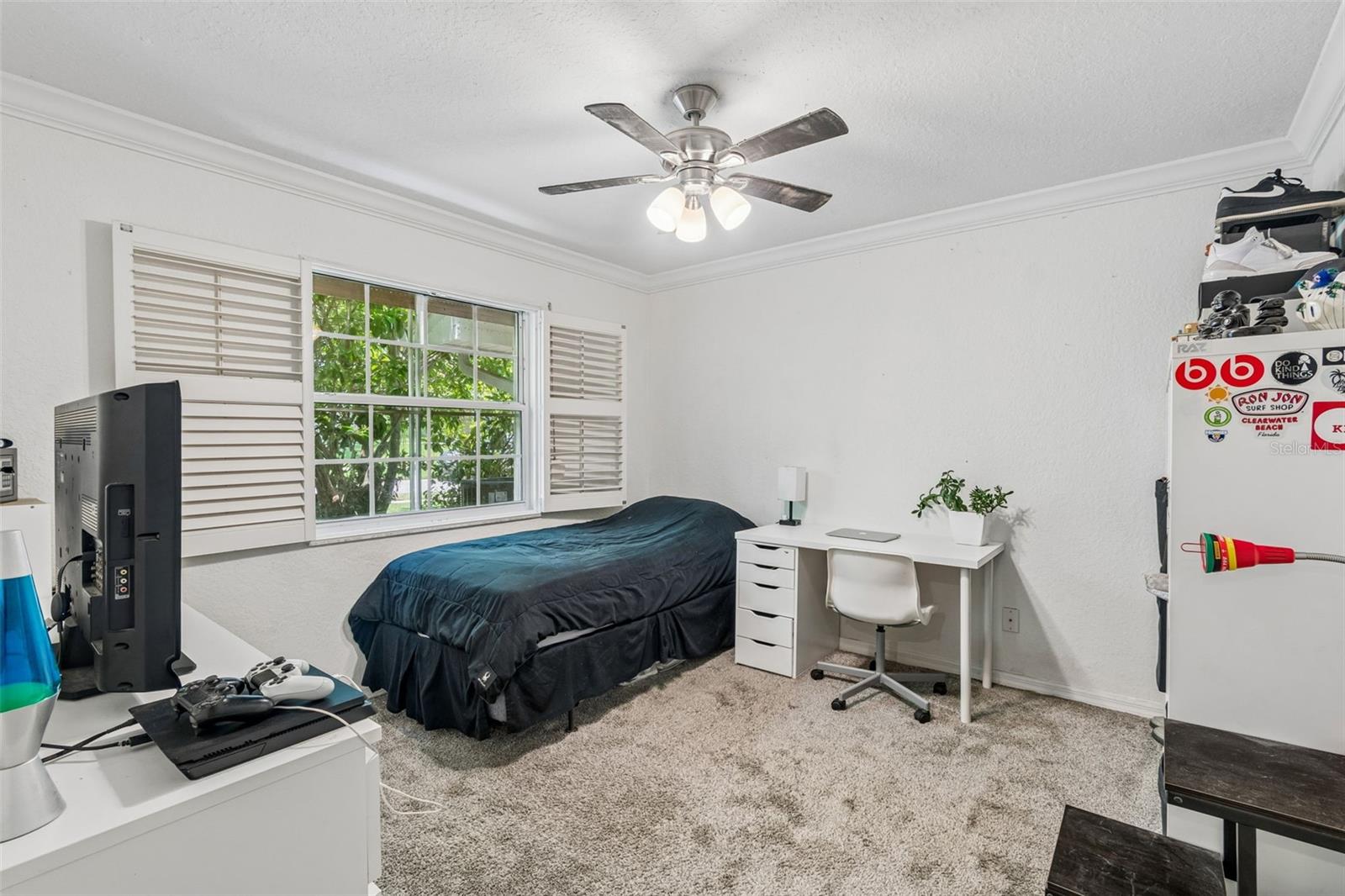 PIPERS MEADOW - Residential