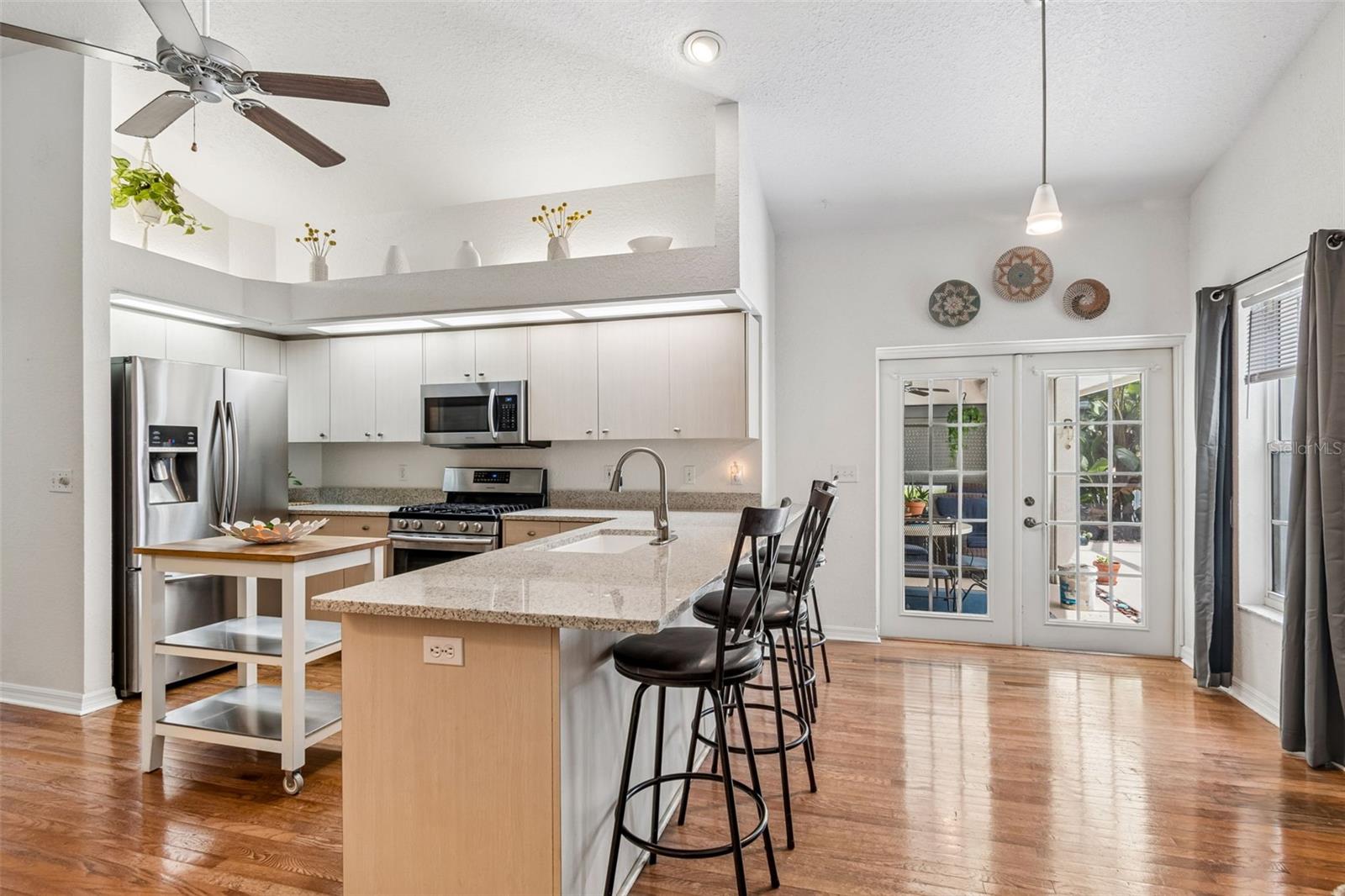 PIPERS MEADOW - Residential