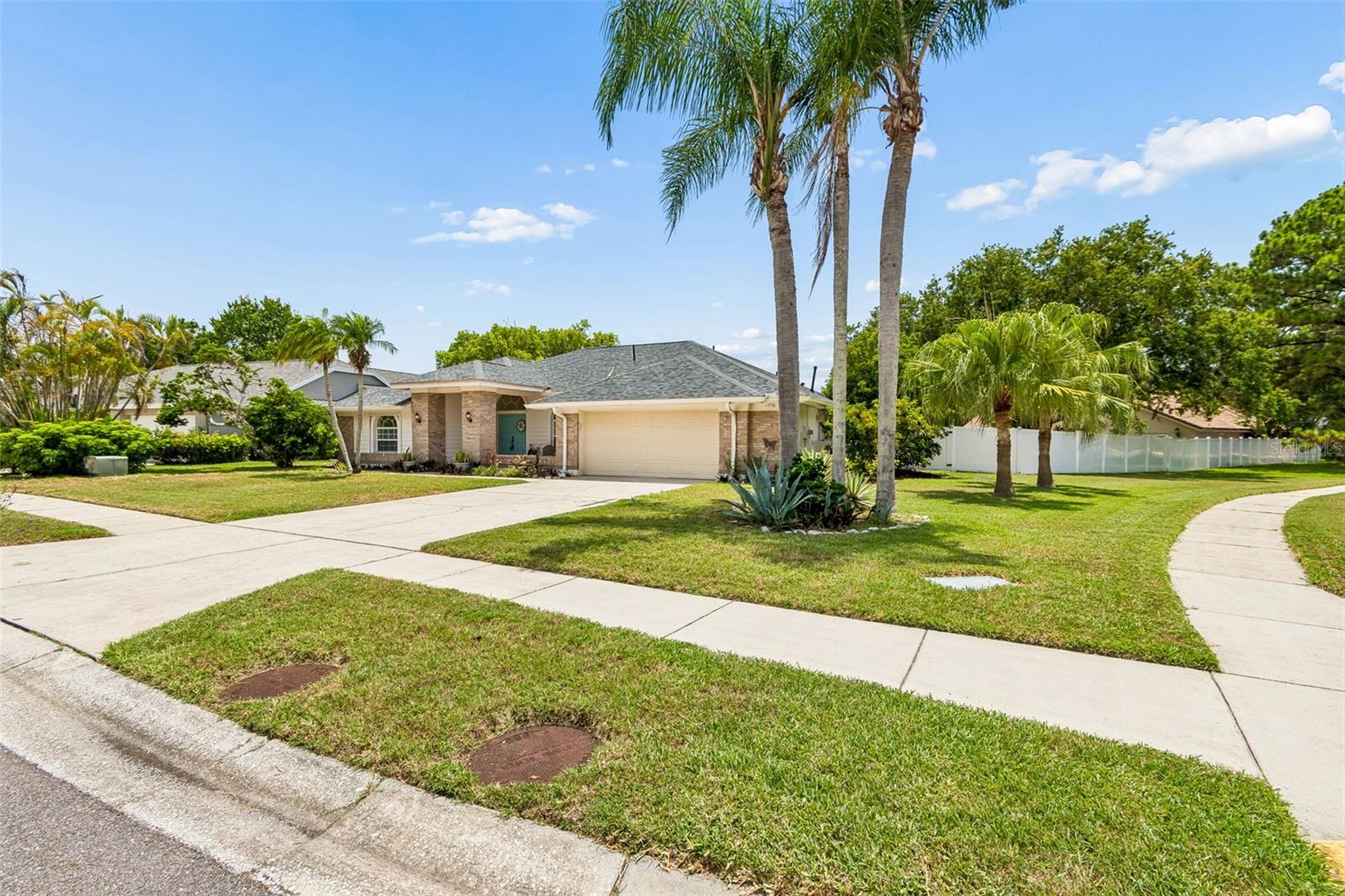 PIPERS MEADOW - Residential