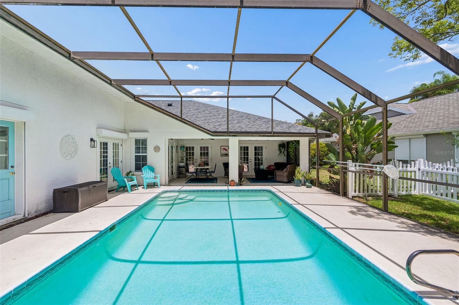 PIPERS MEADOW - Residential
