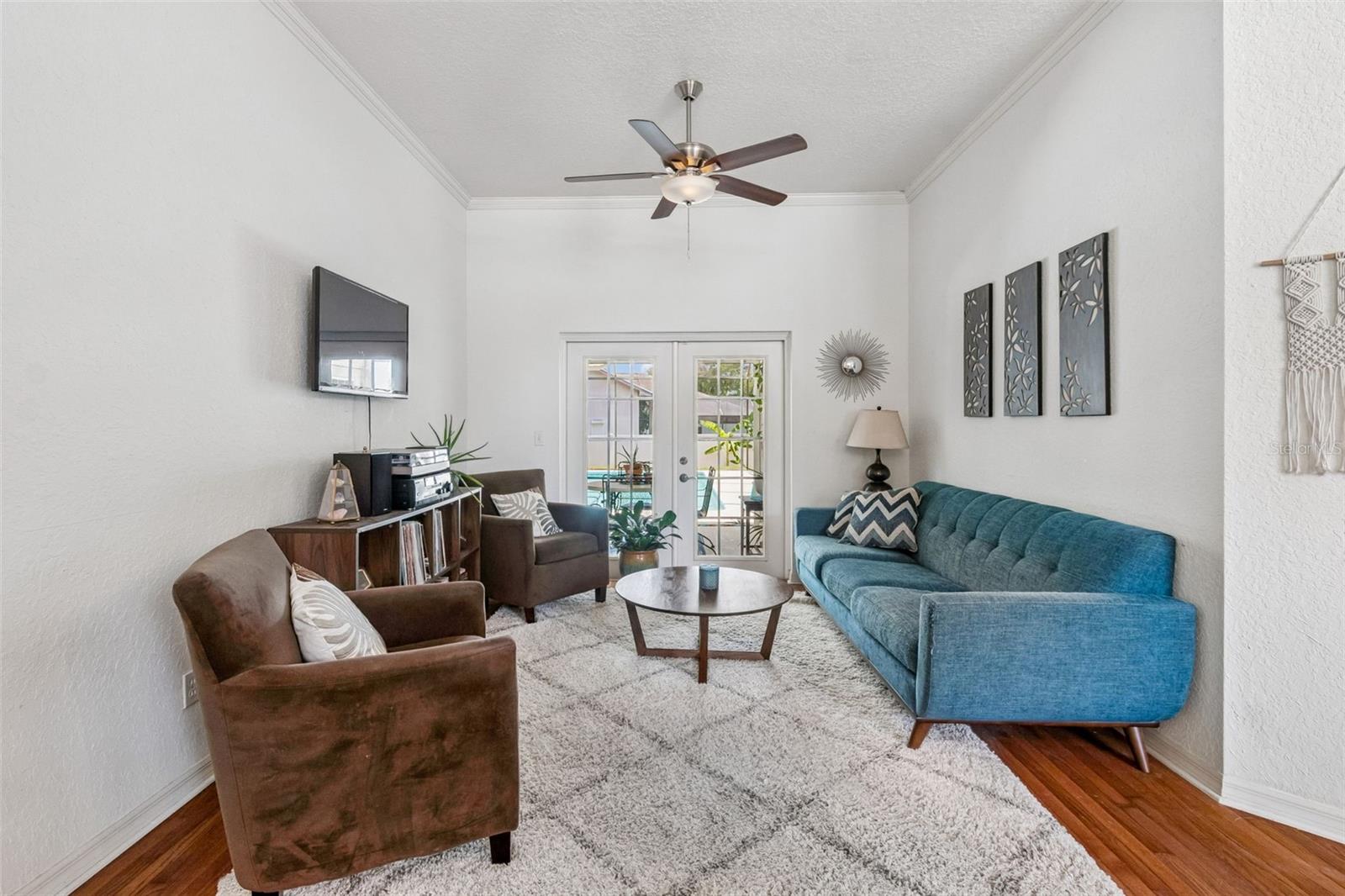 PIPERS MEADOW - Residential