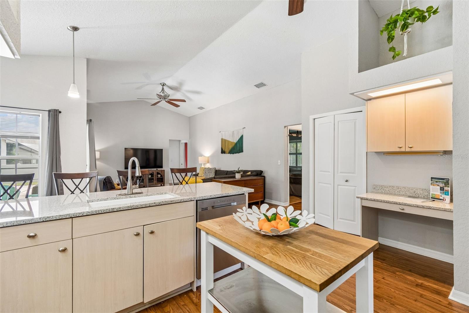 PIPERS MEADOW - Residential