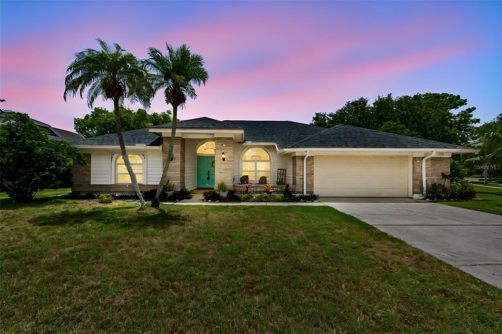 PIPERS MEADOW - Residential