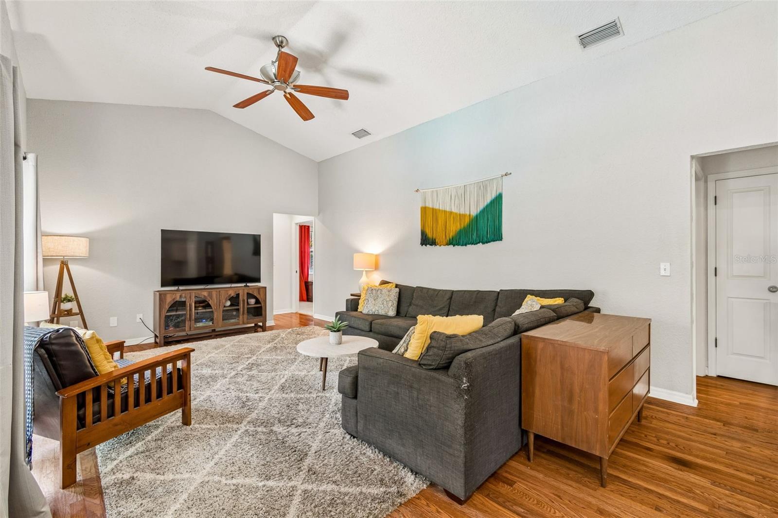 PIPERS MEADOW - Residential