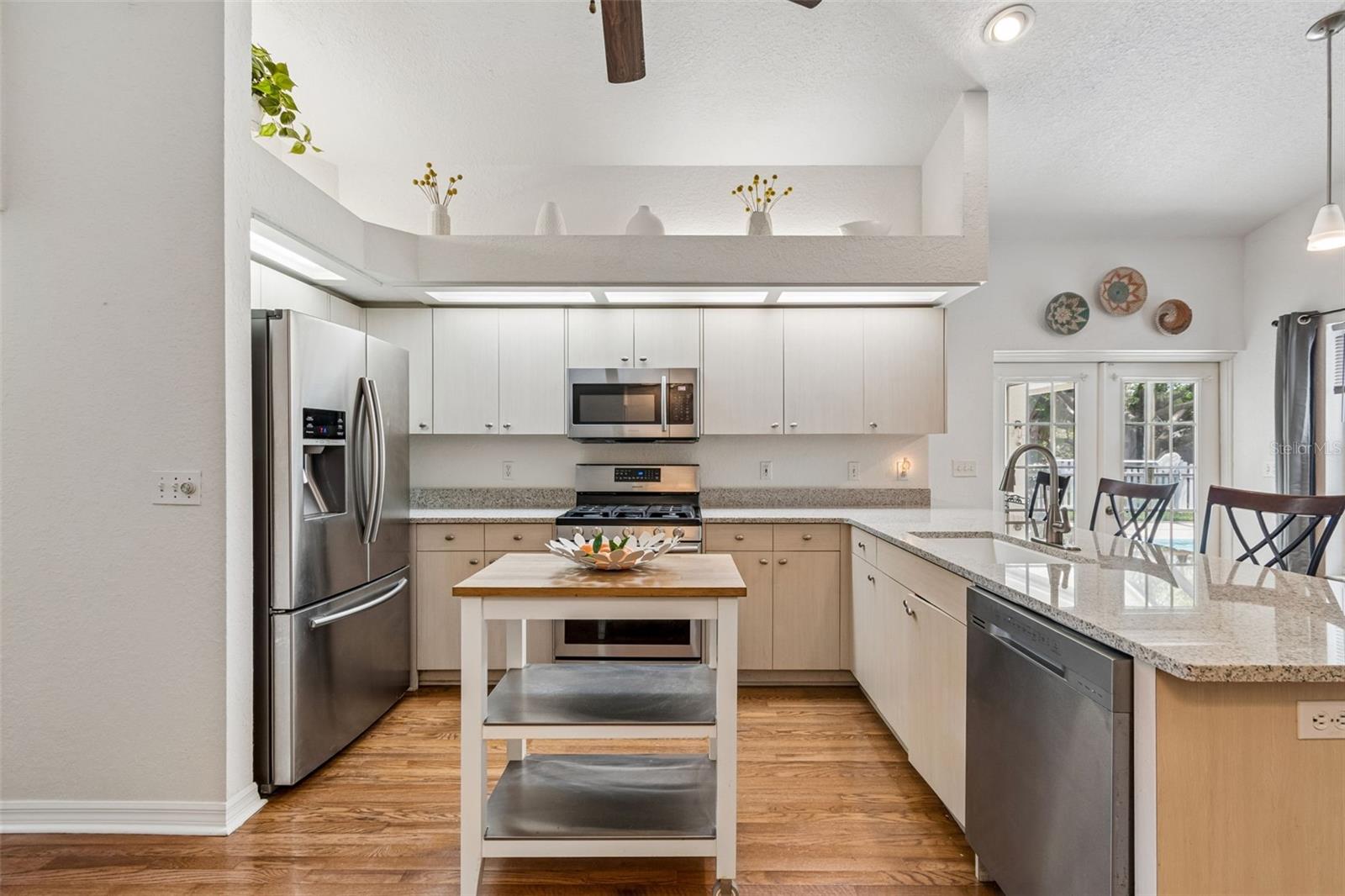 PIPERS MEADOW - Residential