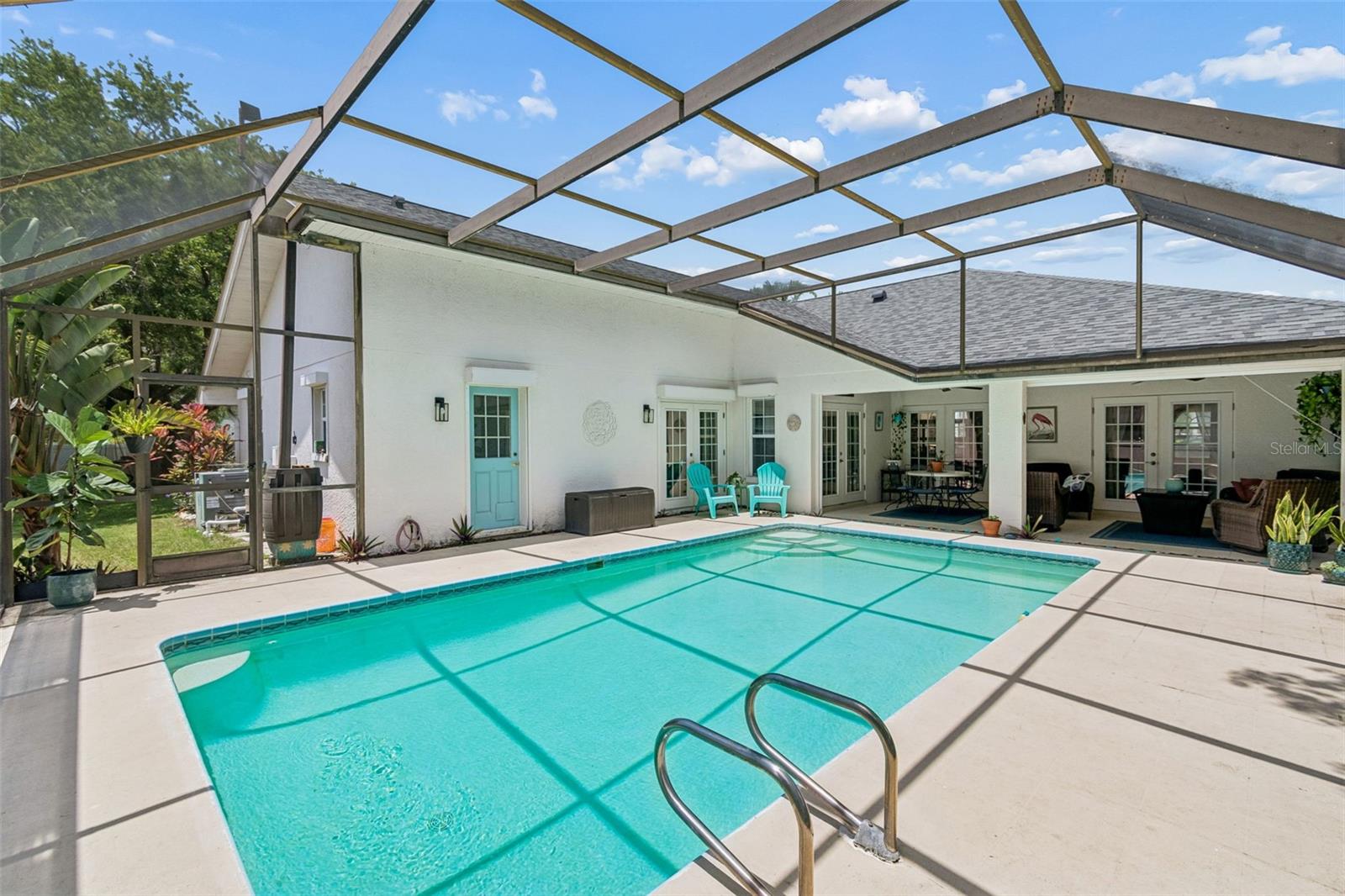 PIPERS MEADOW - Residential