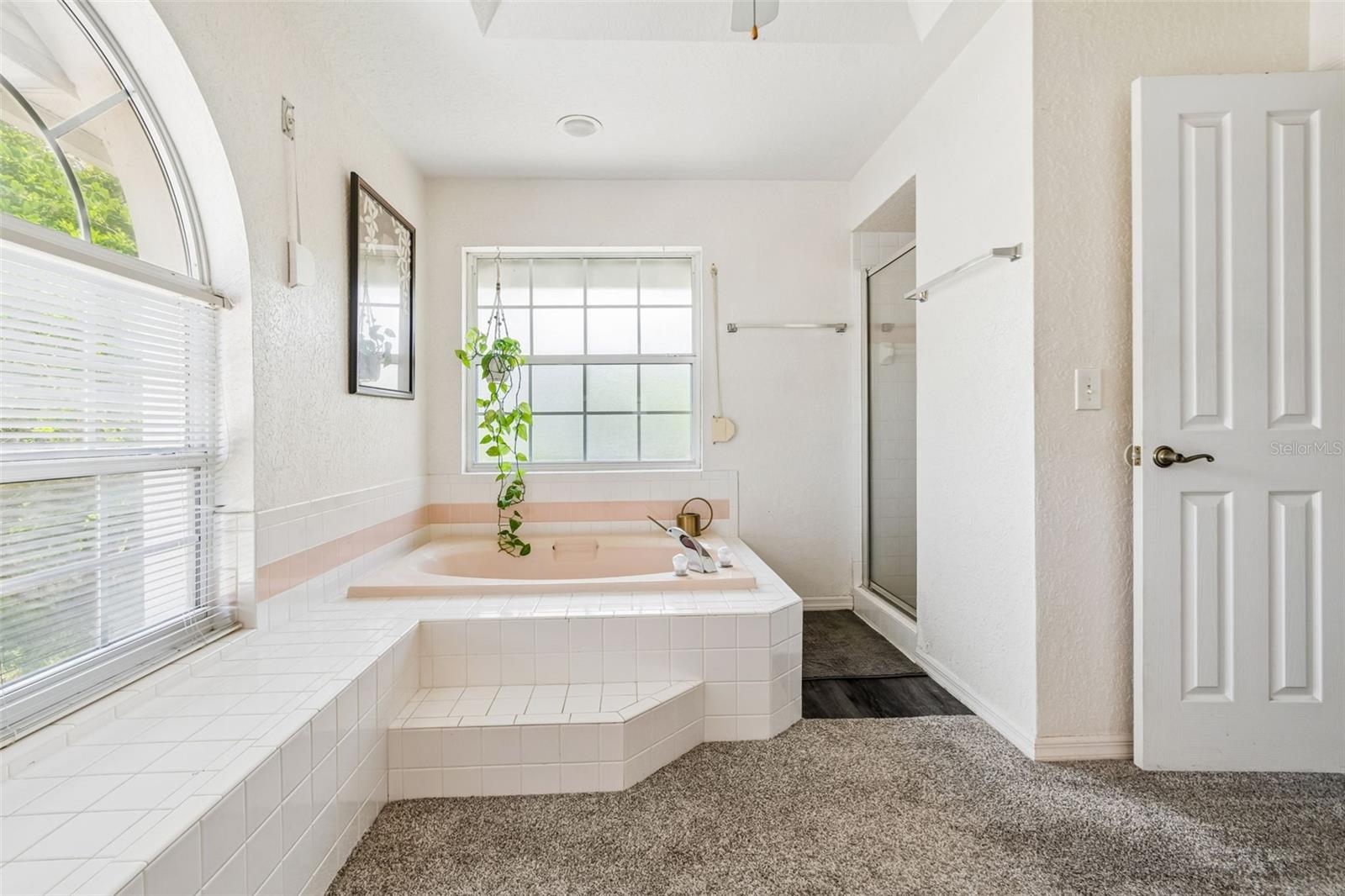 PIPERS MEADOW - Residential
