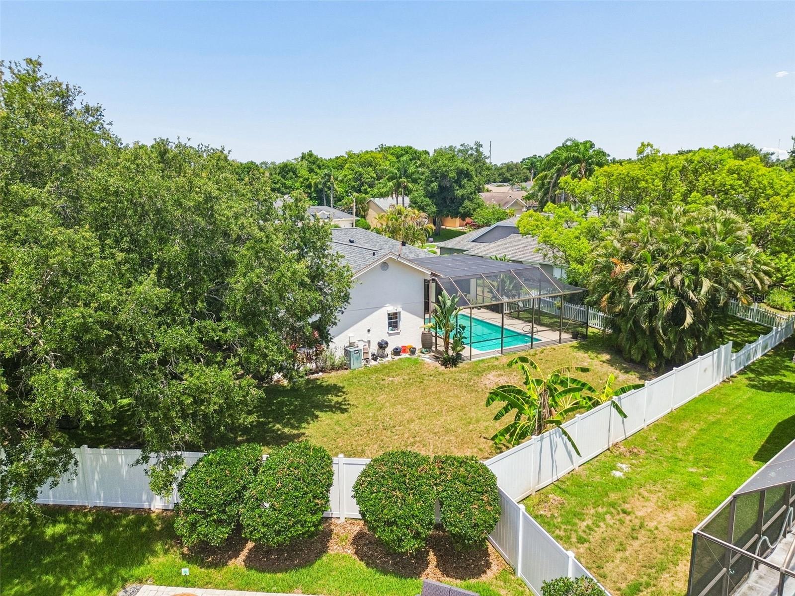 PIPERS MEADOW - Residential