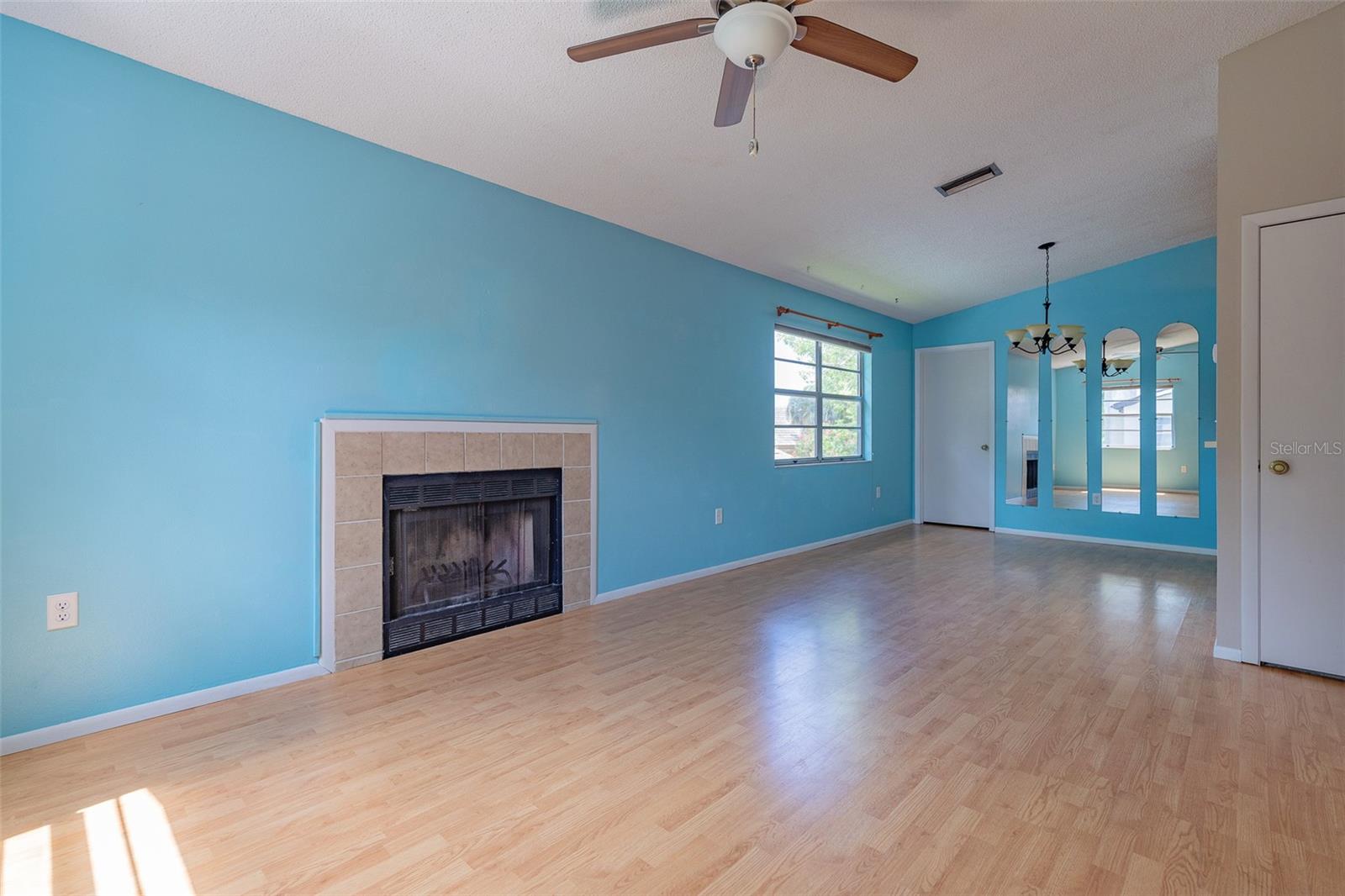 MIRROR LAKE SEC 3 - Residential