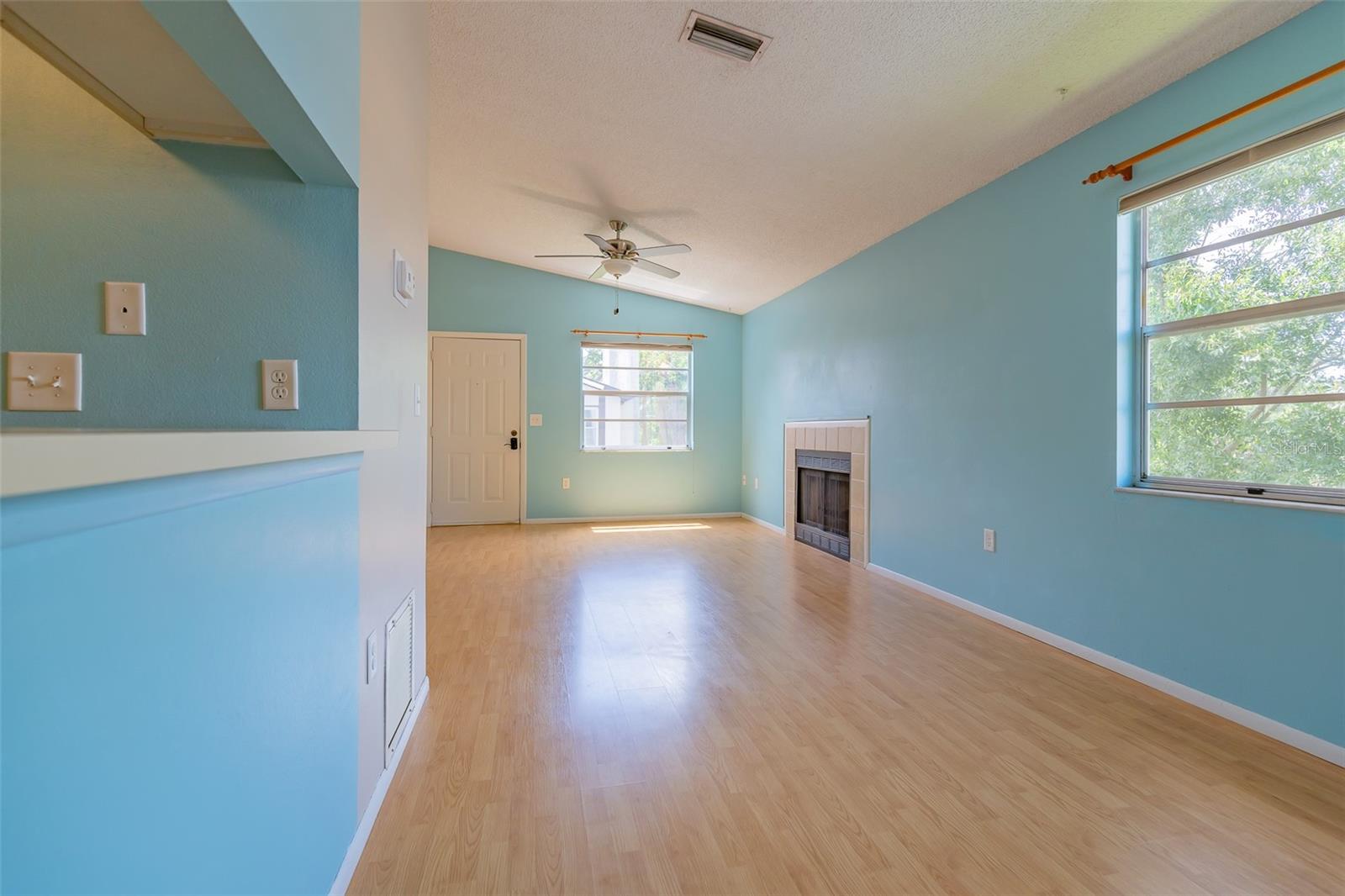 MIRROR LAKE SEC 3 - Residential
