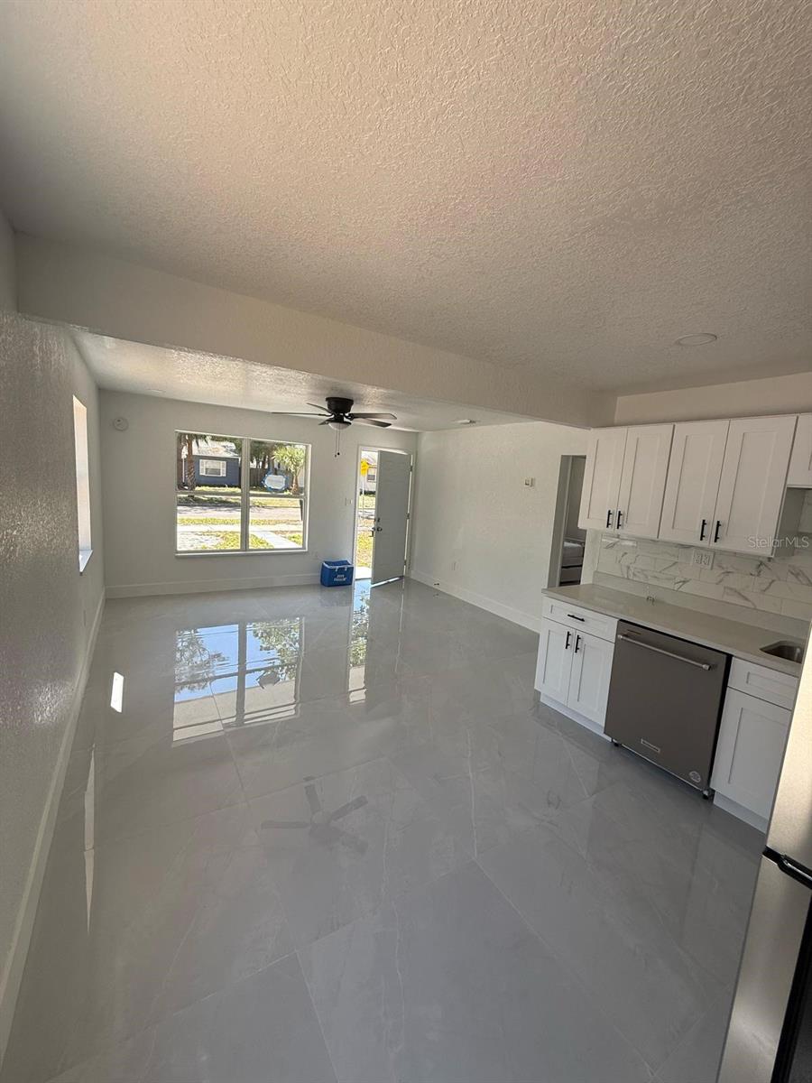 BAYOU VIEW - Residential Income