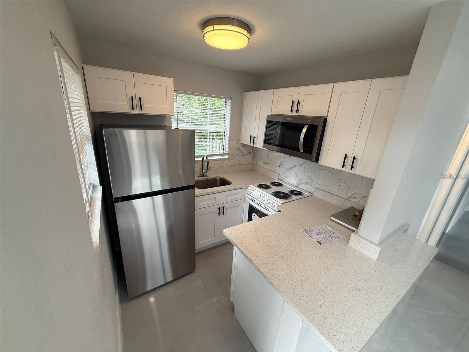 BAYOU VIEW - Residential Income