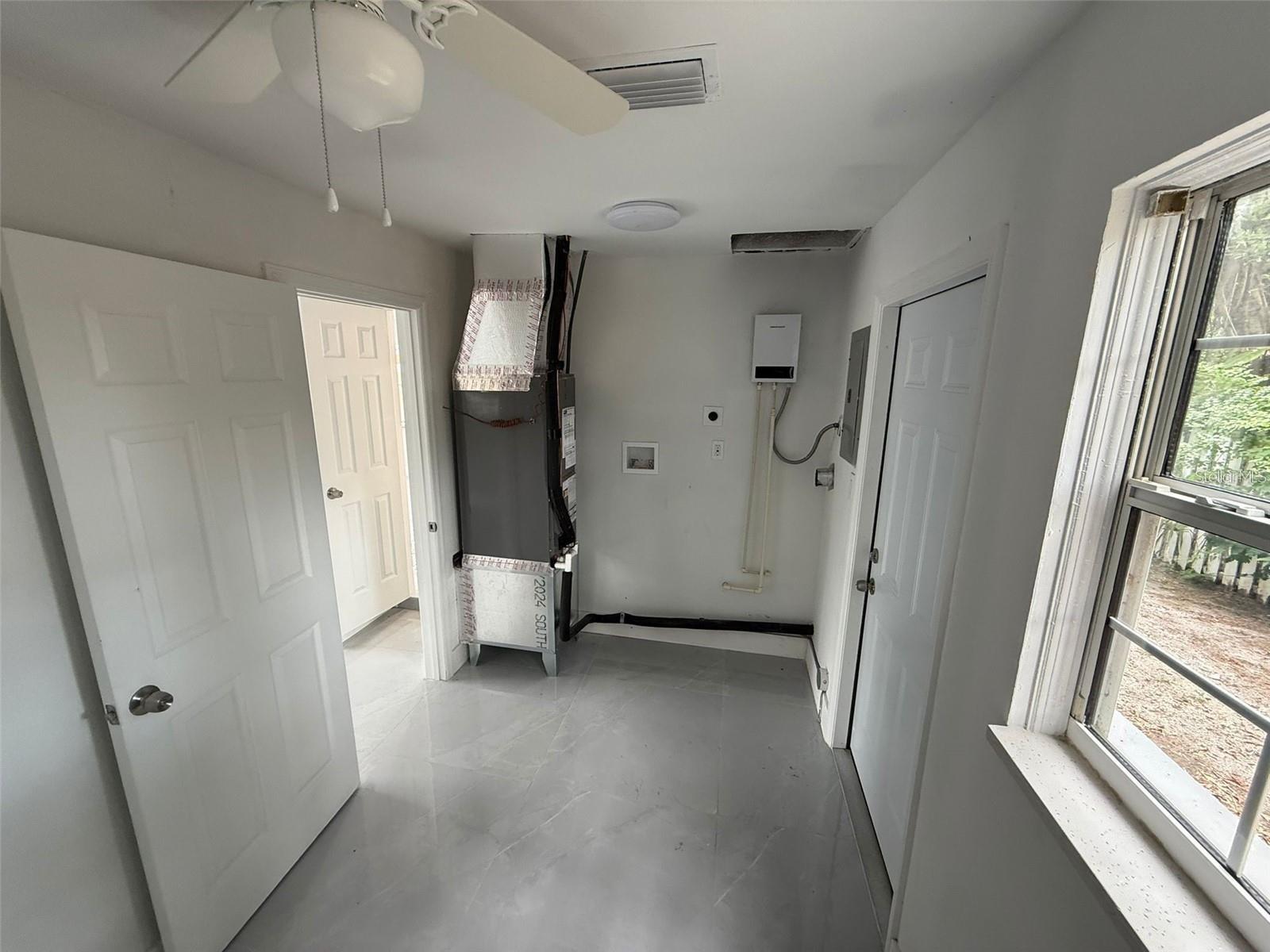BAYOU VIEW - Residential Income