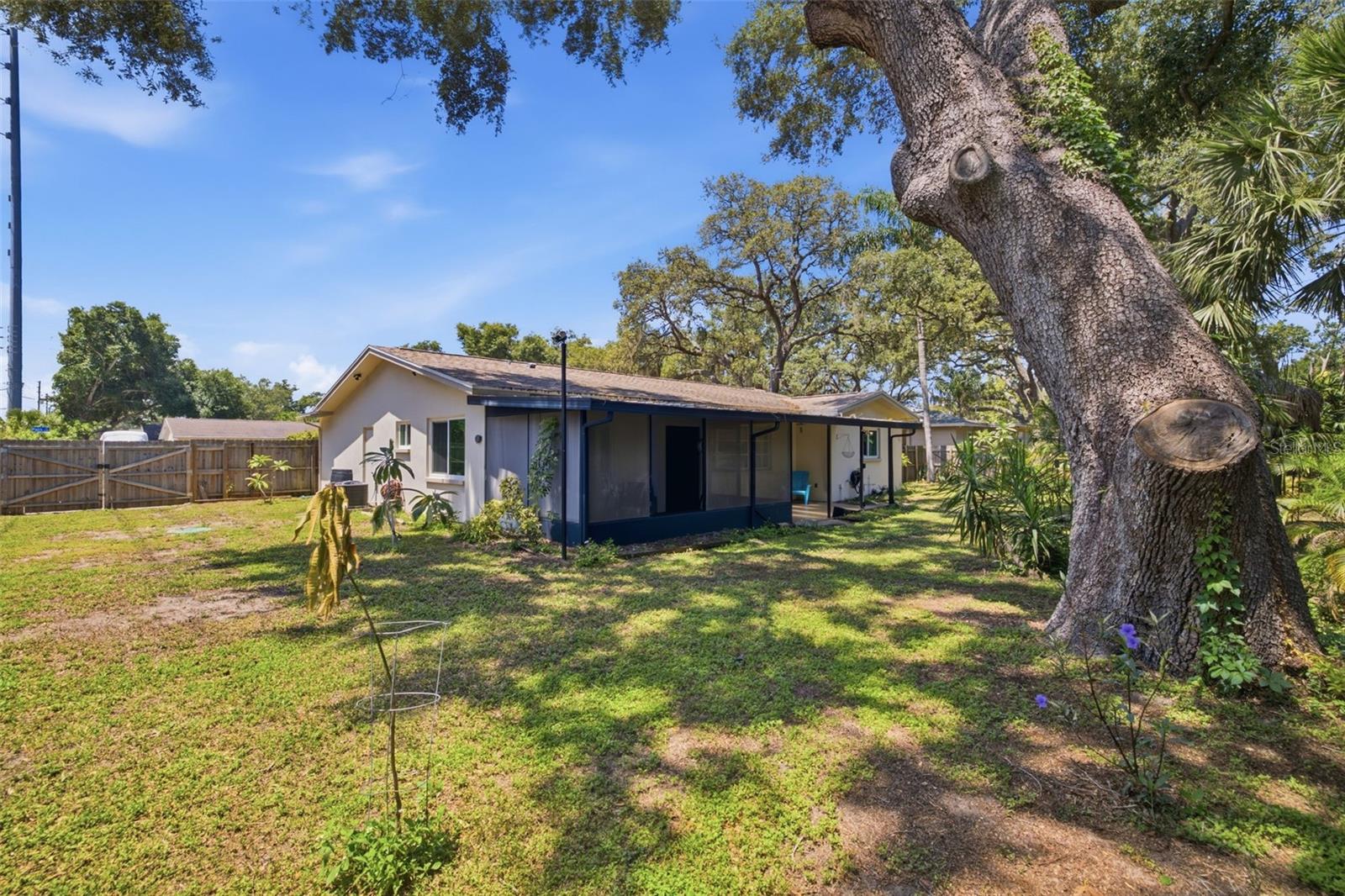 KNIGHTS ACRES - Residential