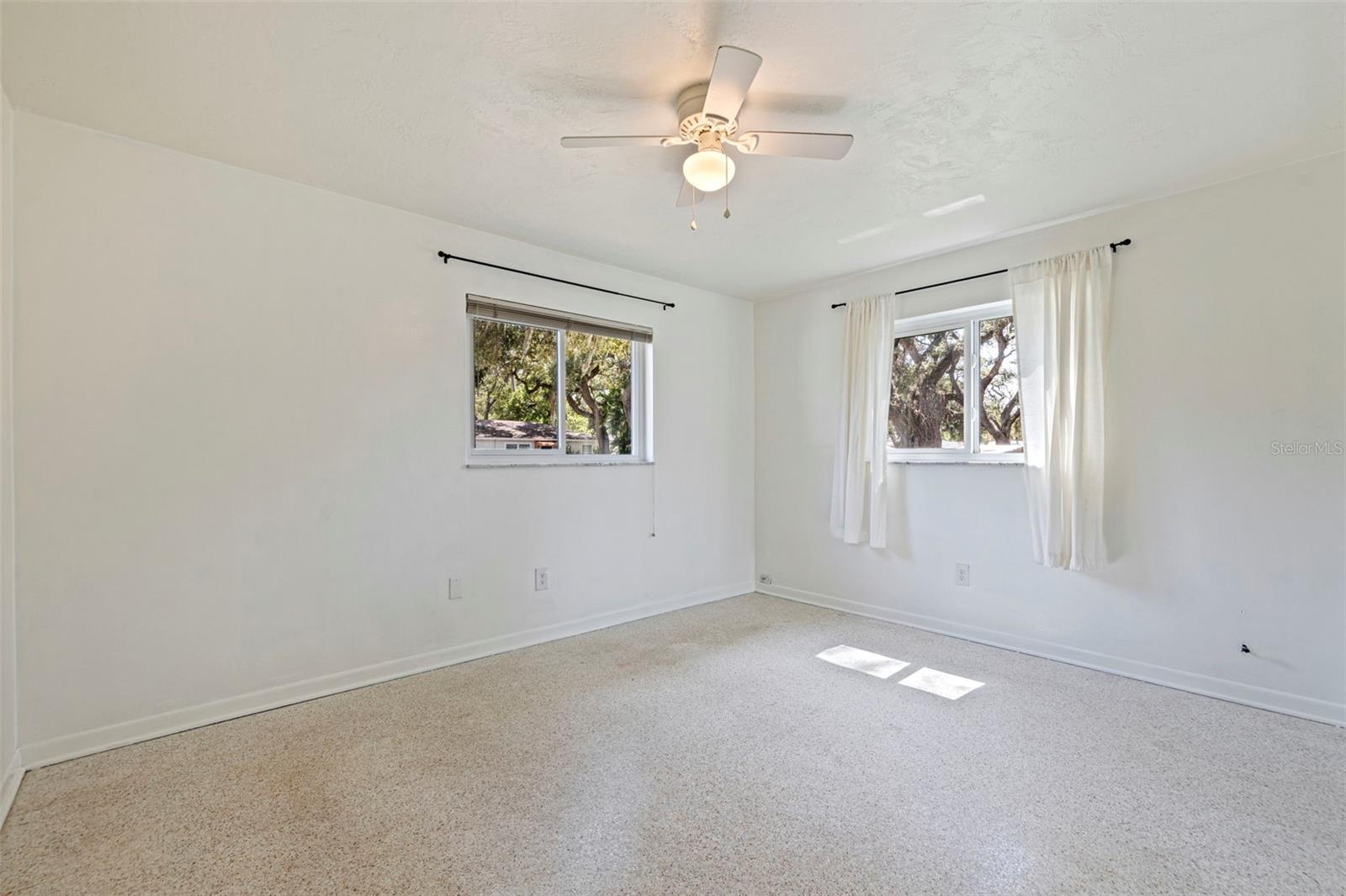 KNIGHTS ACRES - Residential