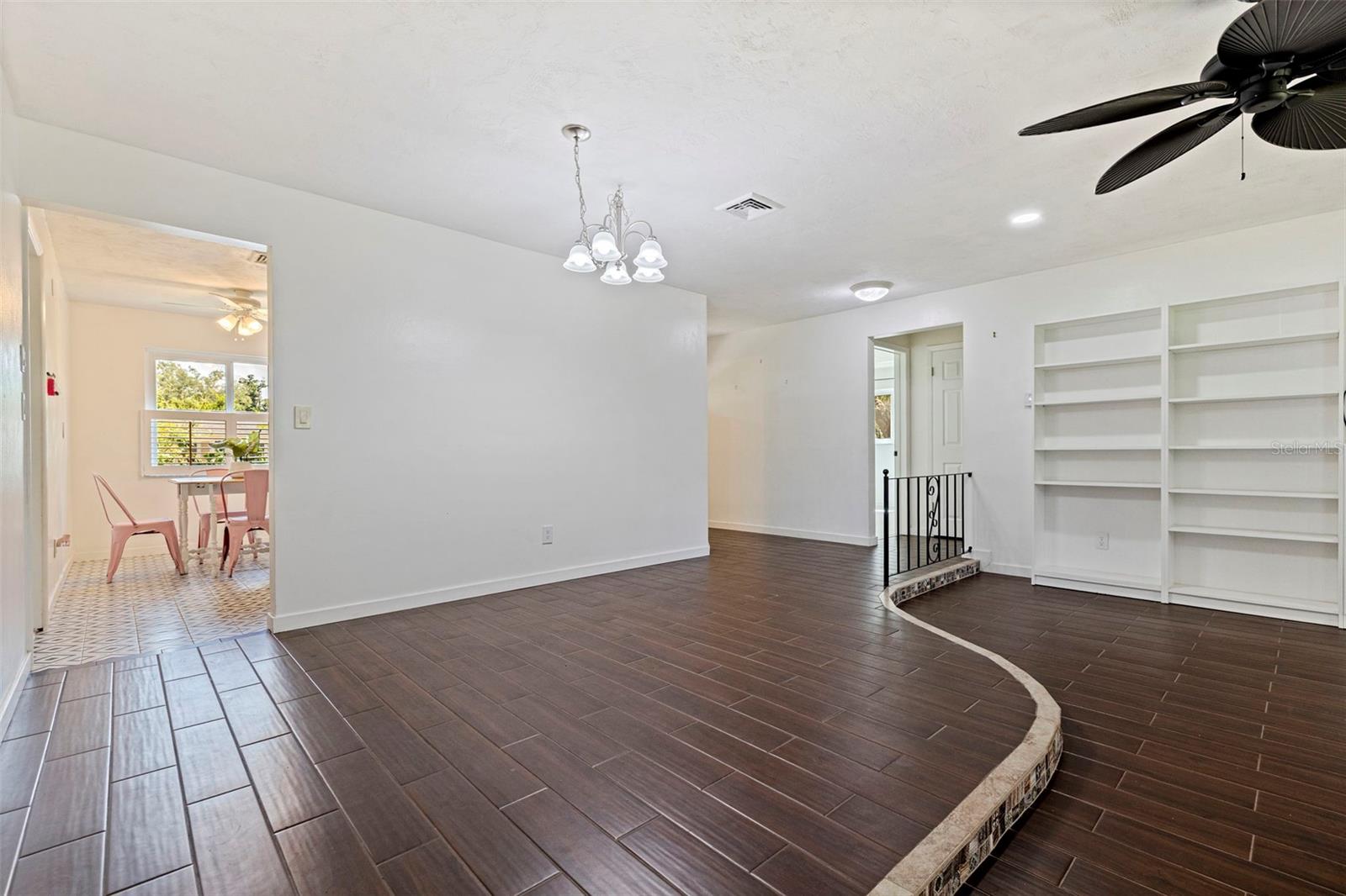 KNIGHTS ACRES - Residential
