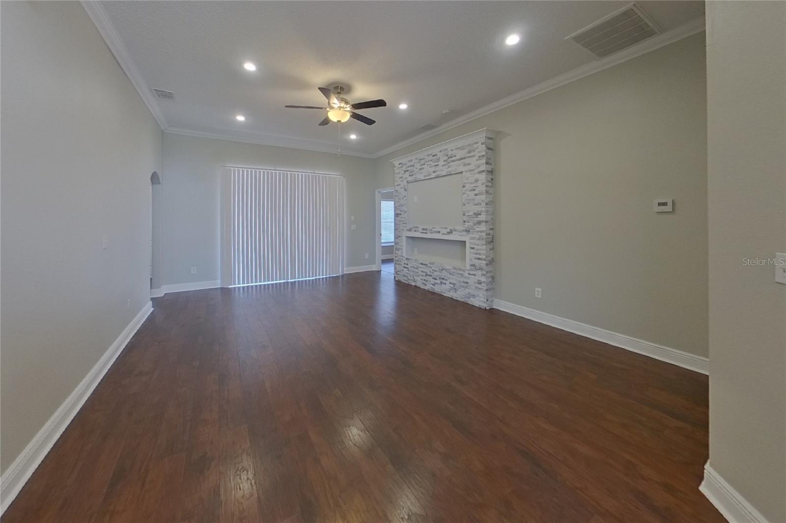 MISSION PARK PH I SUB - Residential Lease