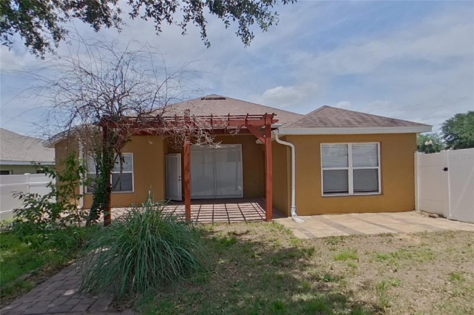 MISSION PARK PH I SUB - Residential Lease