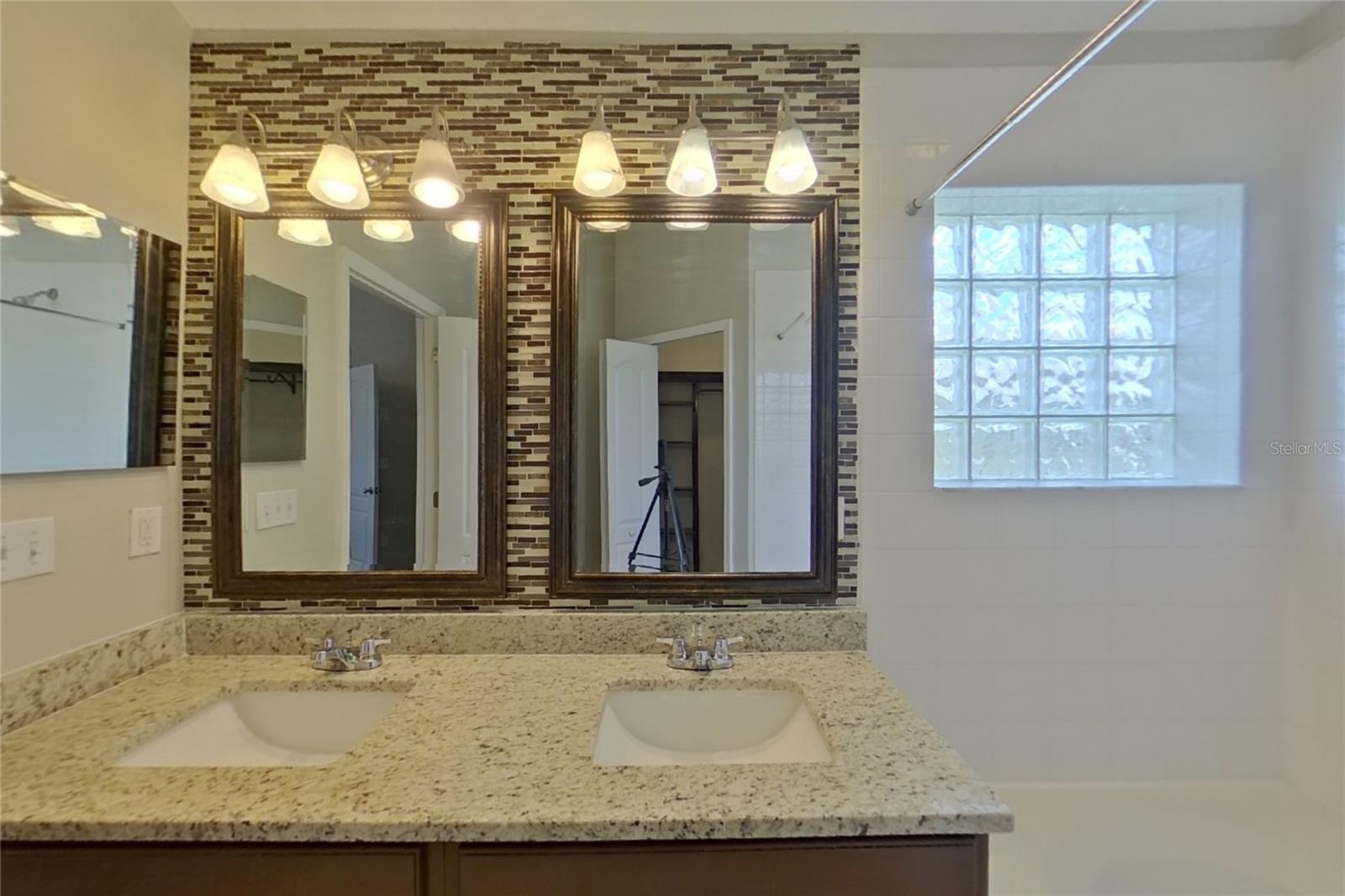 MISSION PARK PH I SUB - Residential Lease