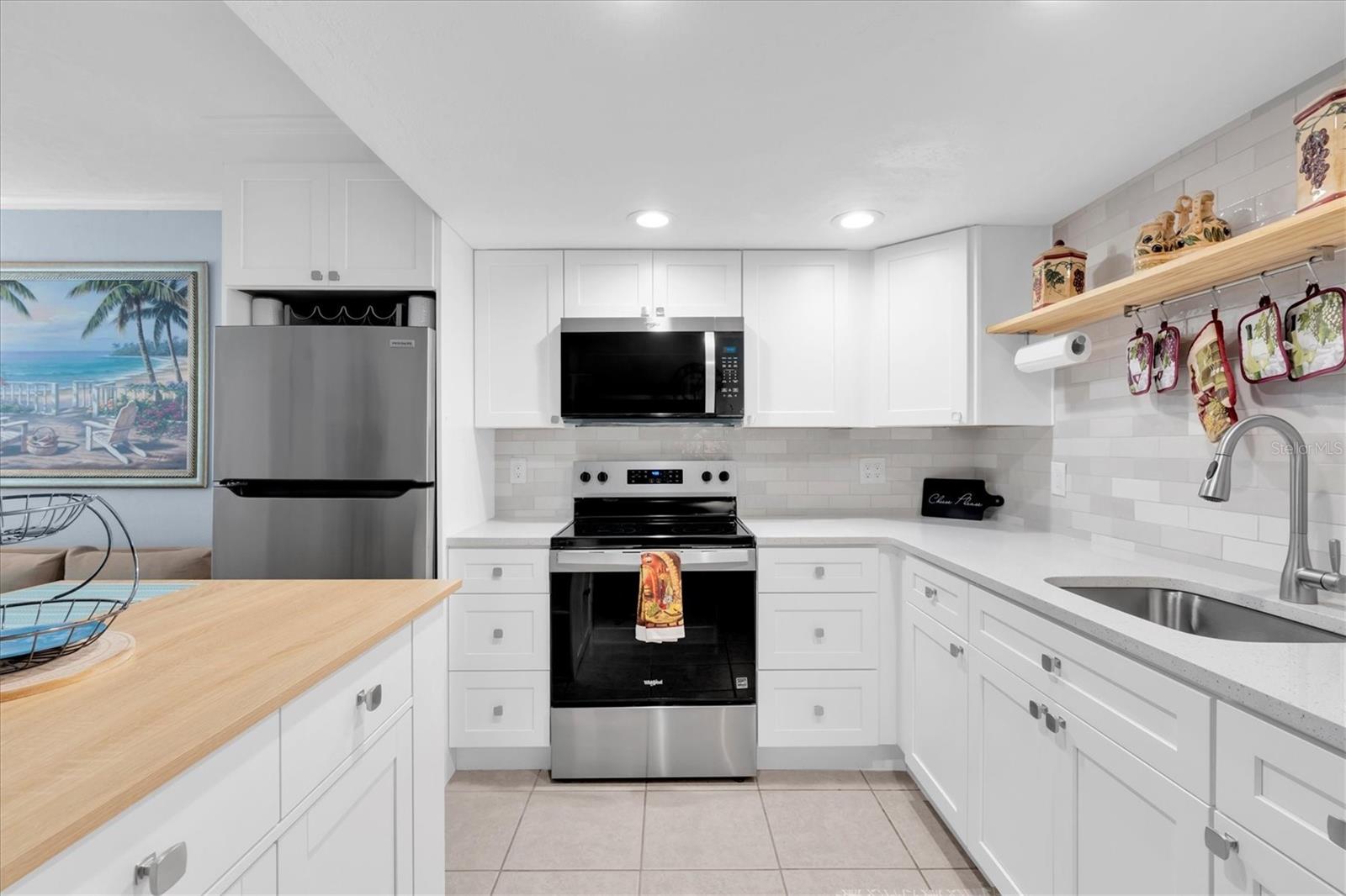 NORWOOD THE CONDO - Residential