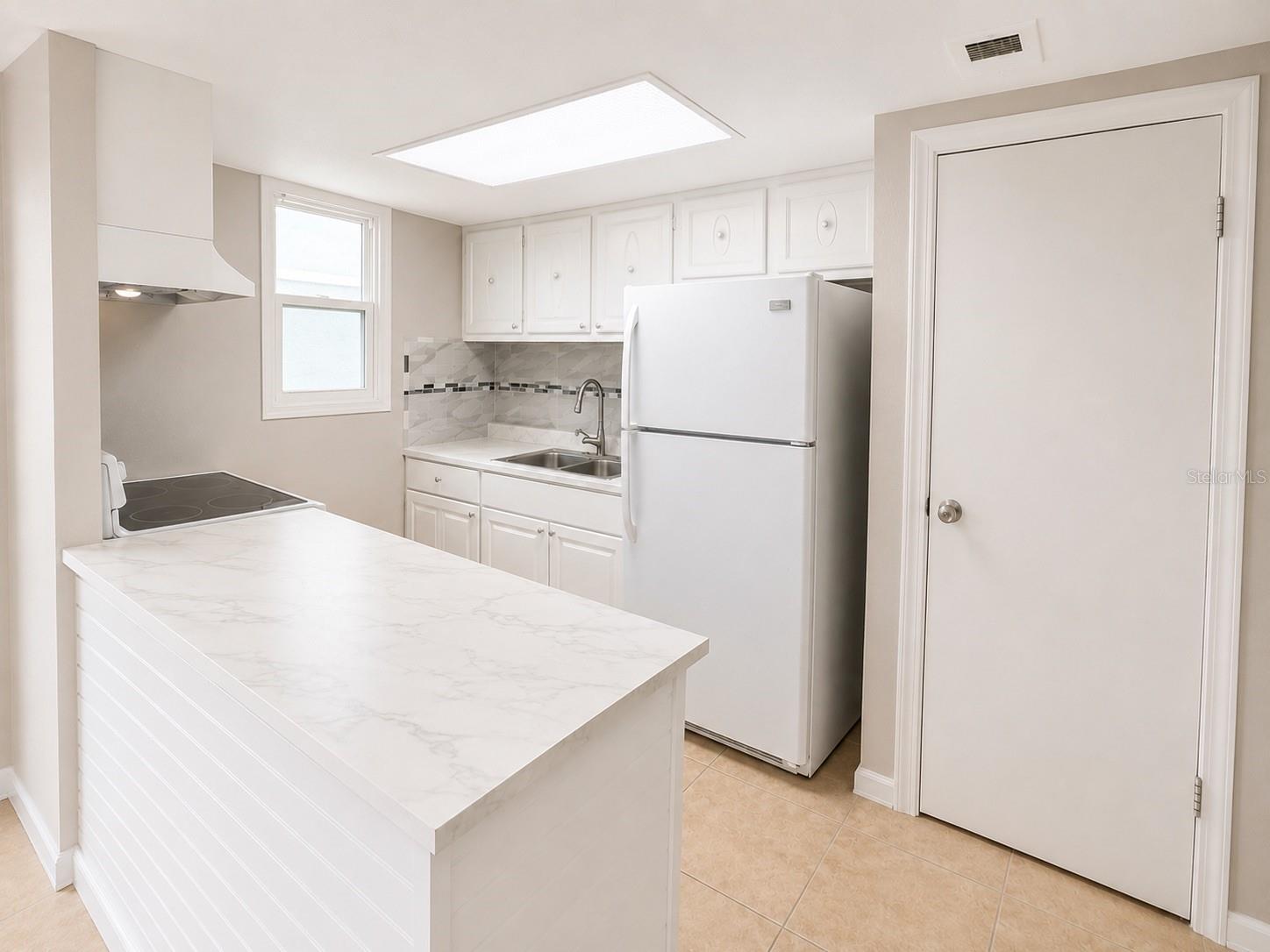 CATALINA ISLES CONDO - Residential