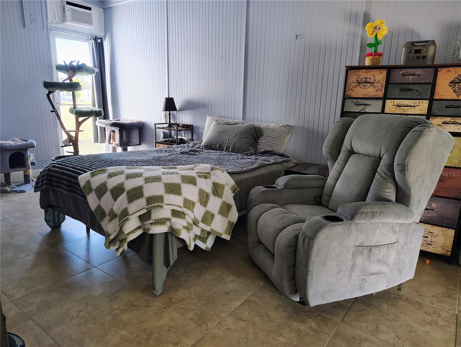 HOLIDAY PARK - Residential