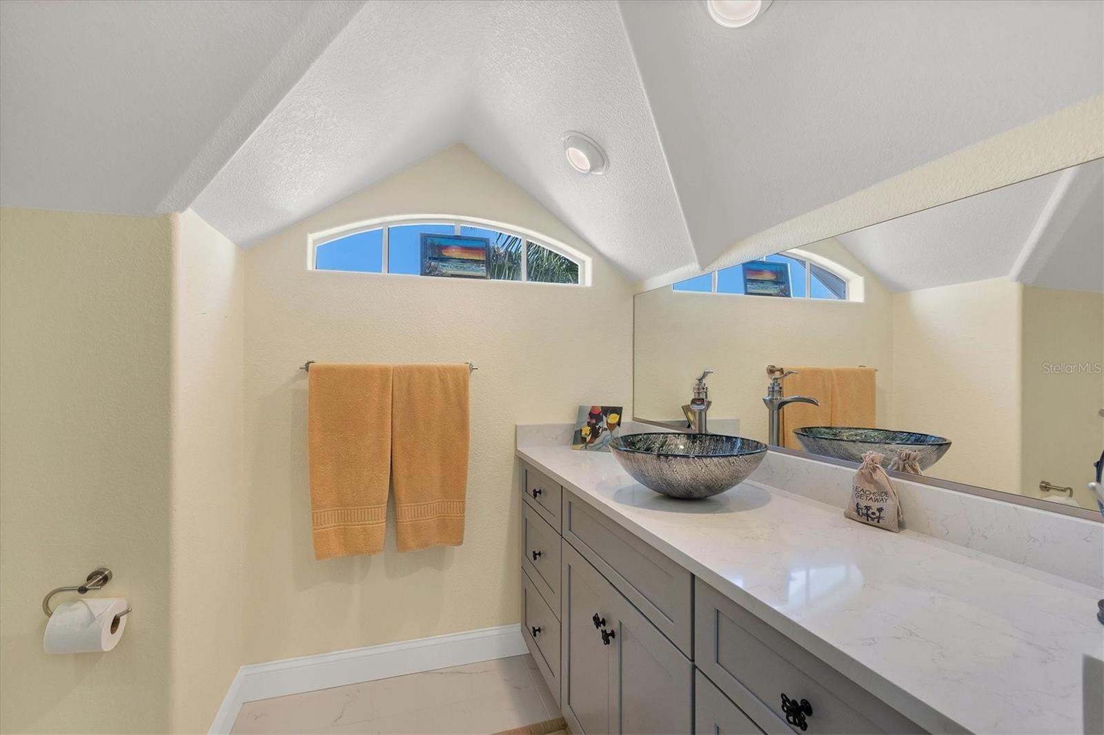 LANDINGS ON LEMON BAY - Residential